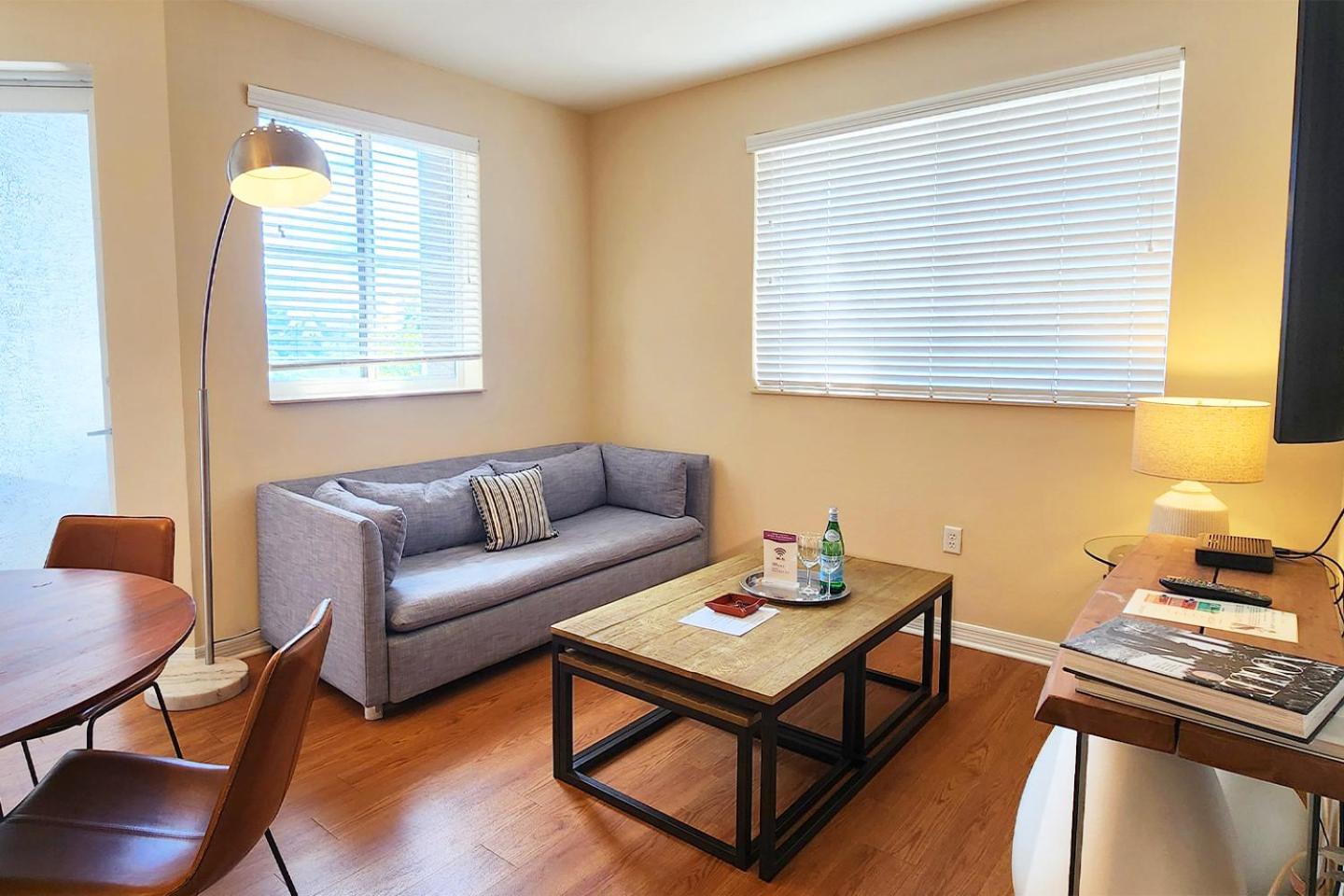 Appartement Dharma South At Red Road Commons *