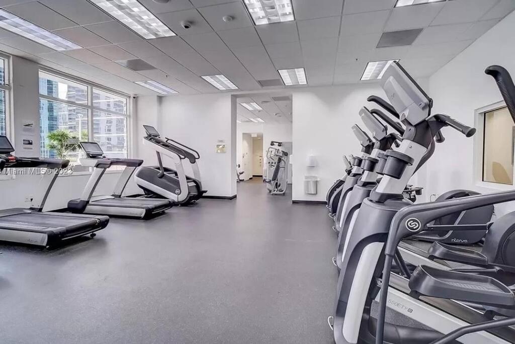 New Stunning 2br Brickell Condo-free Parking * Miami