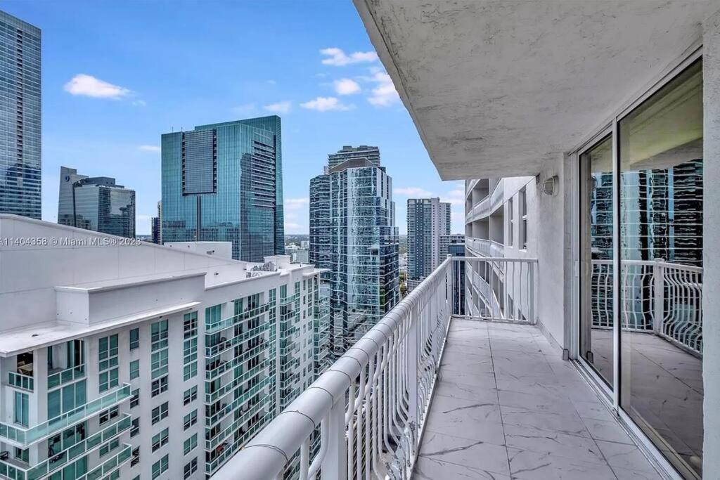 Apartment New Stunning 2br Brickell Condo-free Parking *