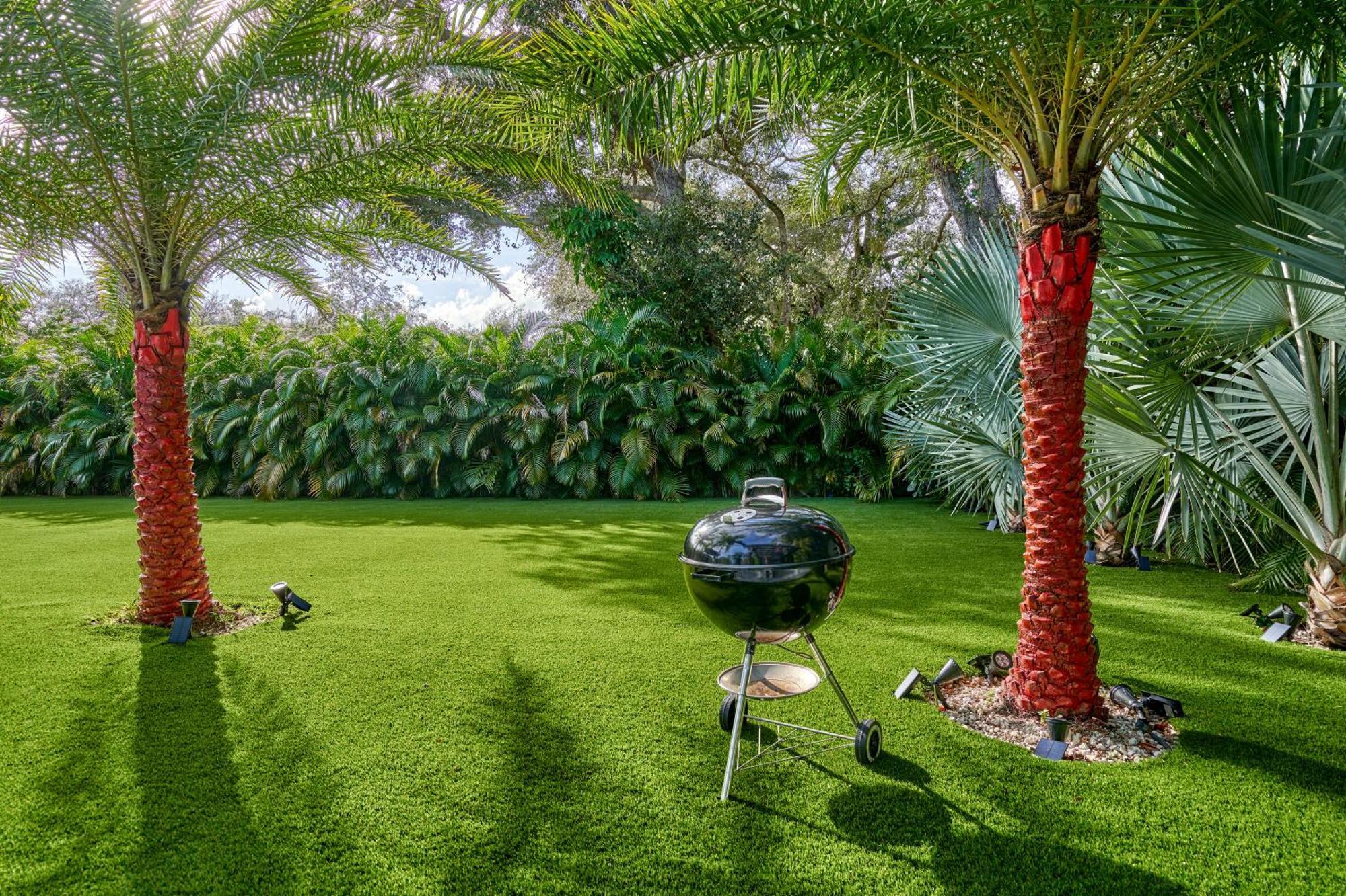 With Outdoor Sauna, Outdoor Bar And Pergola With Games Villa Miami