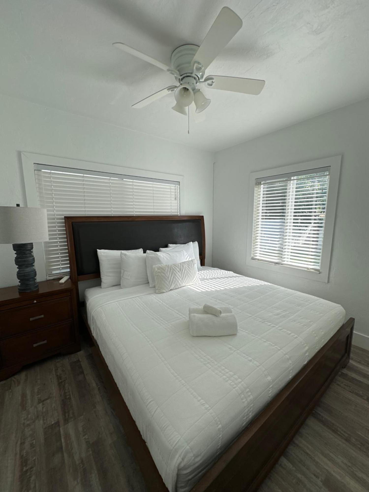 Entire 3/1 House Near Wynwood! Vakantiehuis *