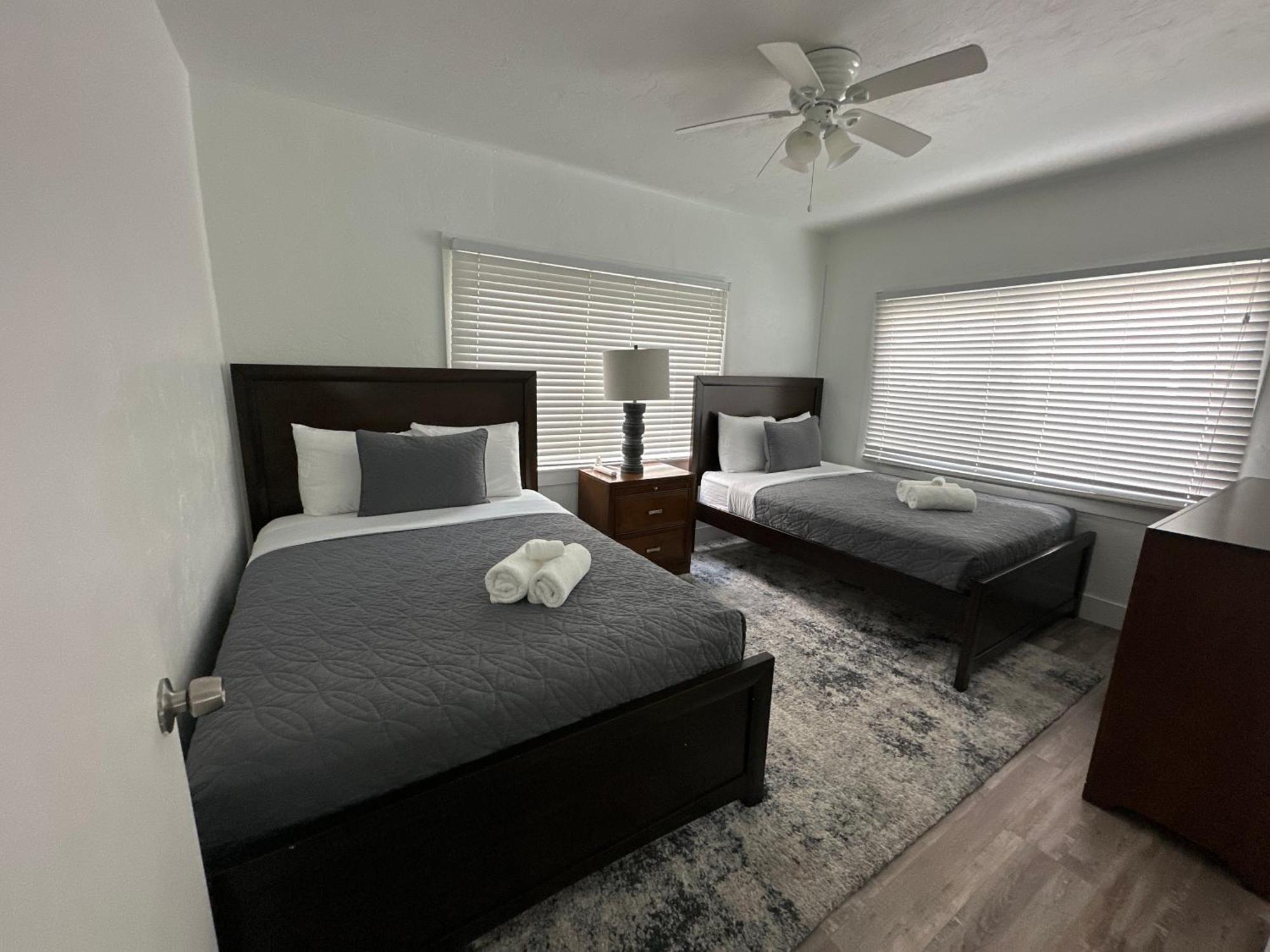 Vakantiehuis Entire 3/1 House Near Wynwood! *