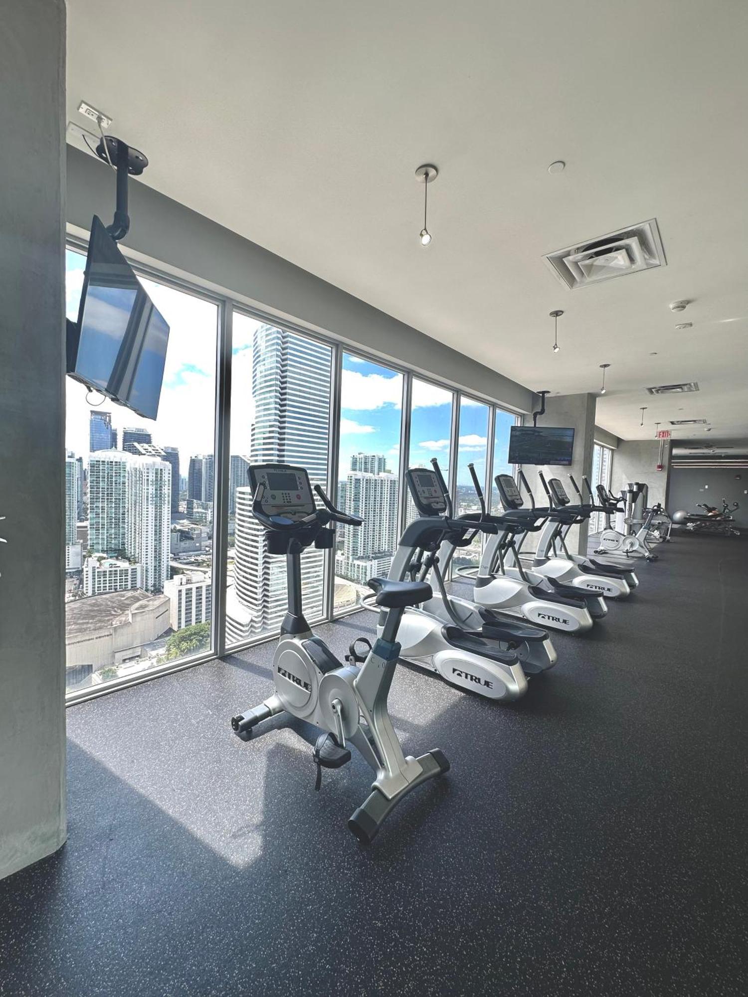 Pool Rooftop Luxury Loft Downtown, Brickell Apartment