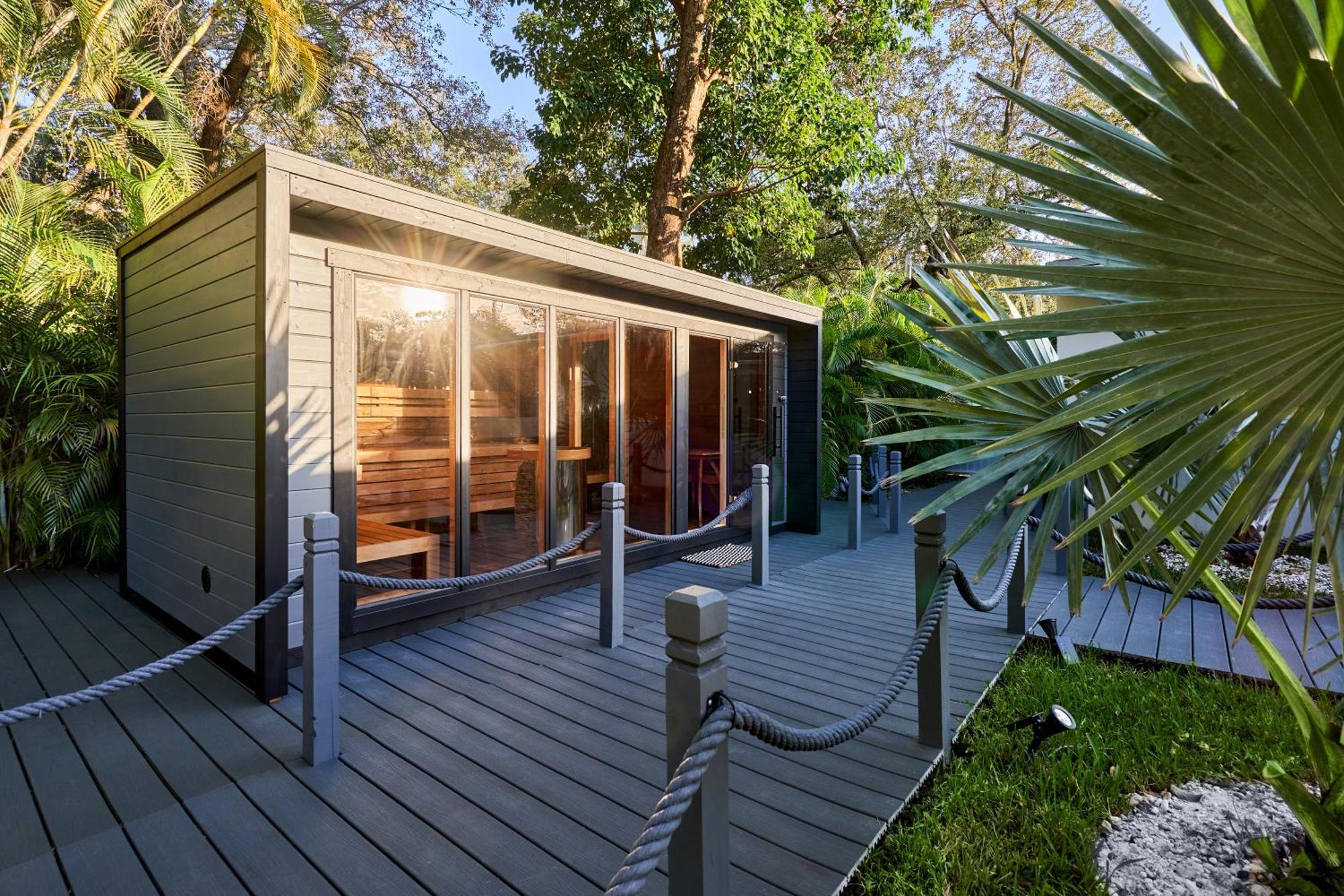 With Outdoor Sauna, Outdoor Bar And Pergola With Games Villa *