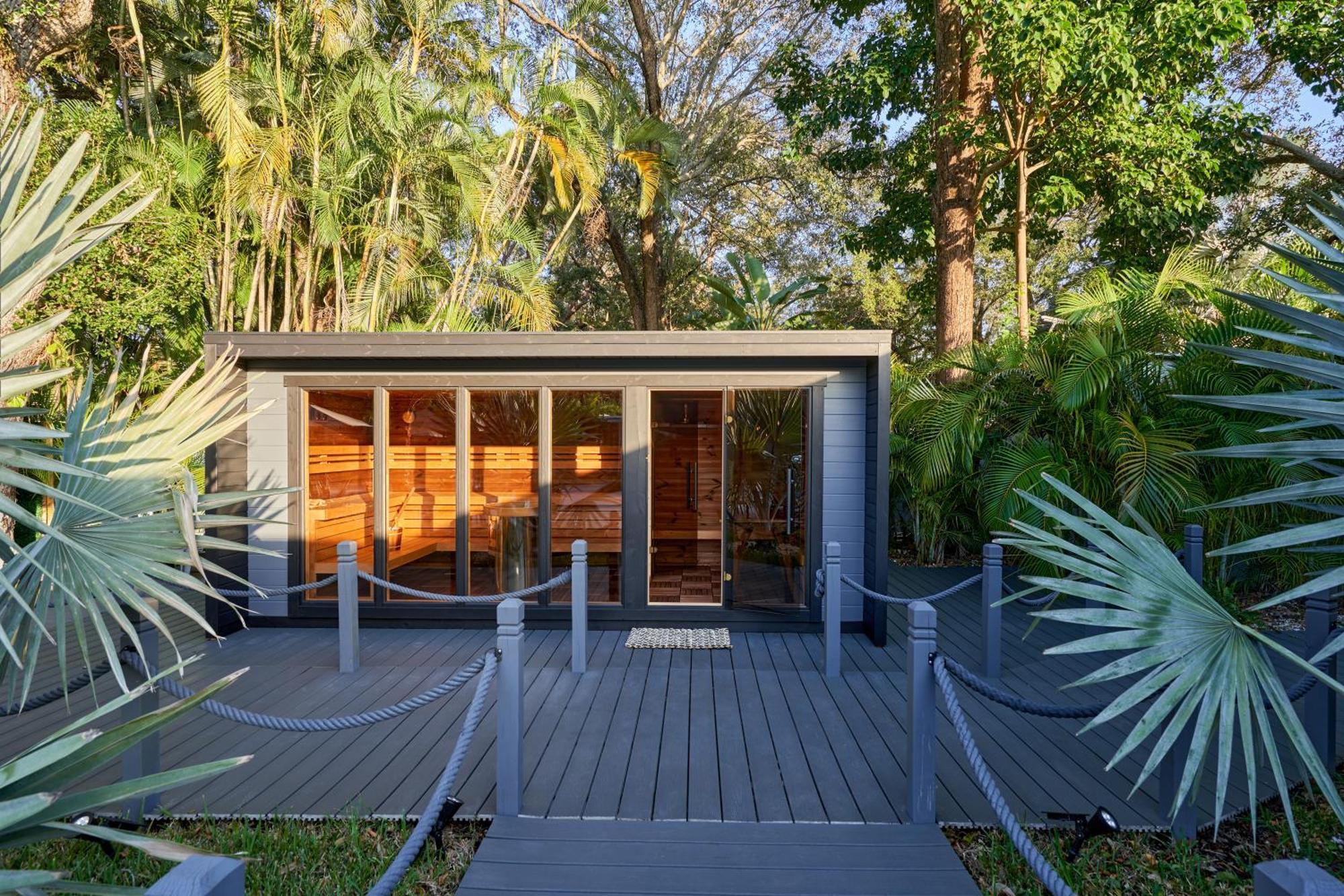 With Outdoor Sauna, Outdoor Bar And Pergola With Games * Miami