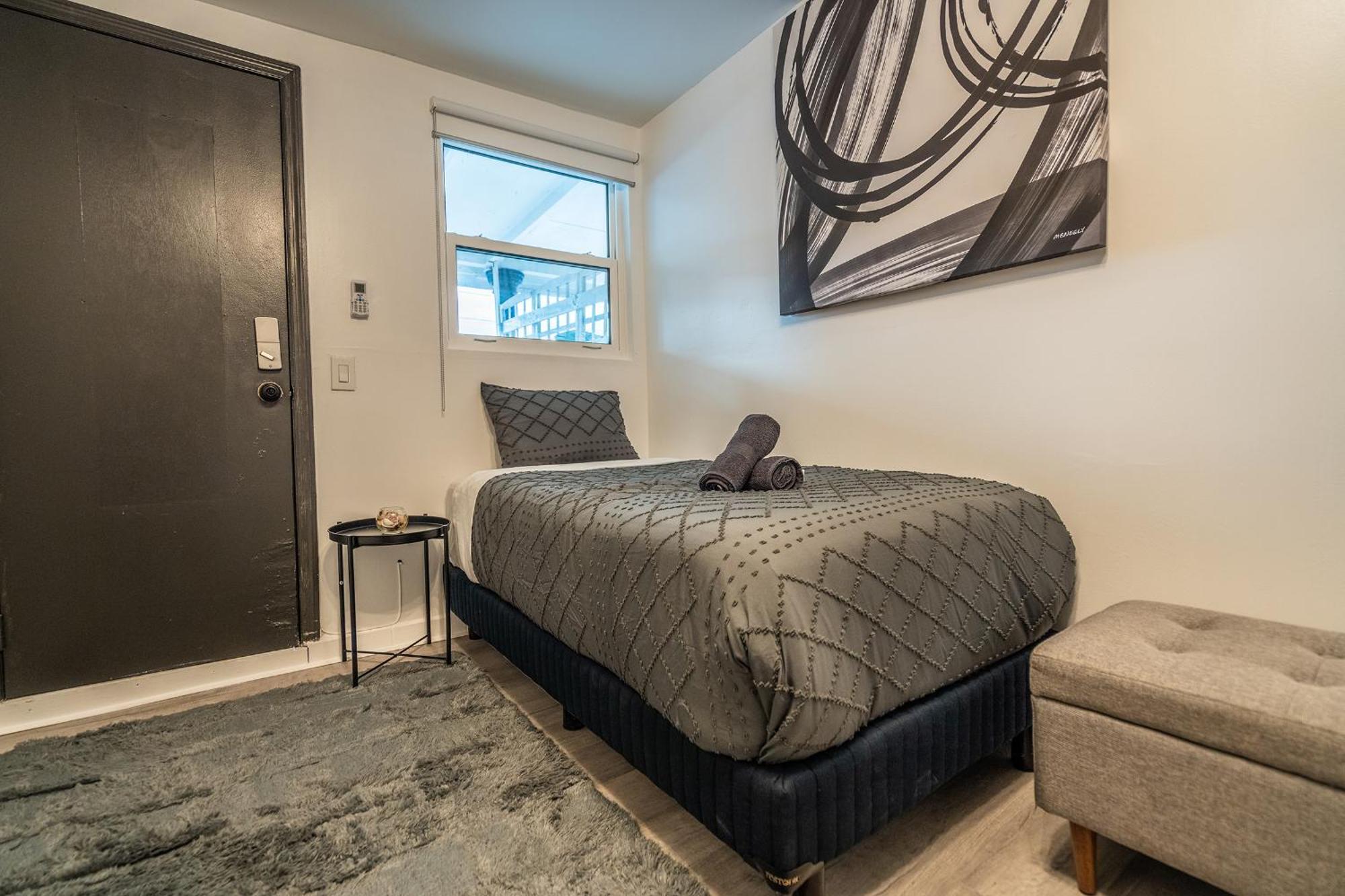 Apartment Cozy W/gated Parking Miami