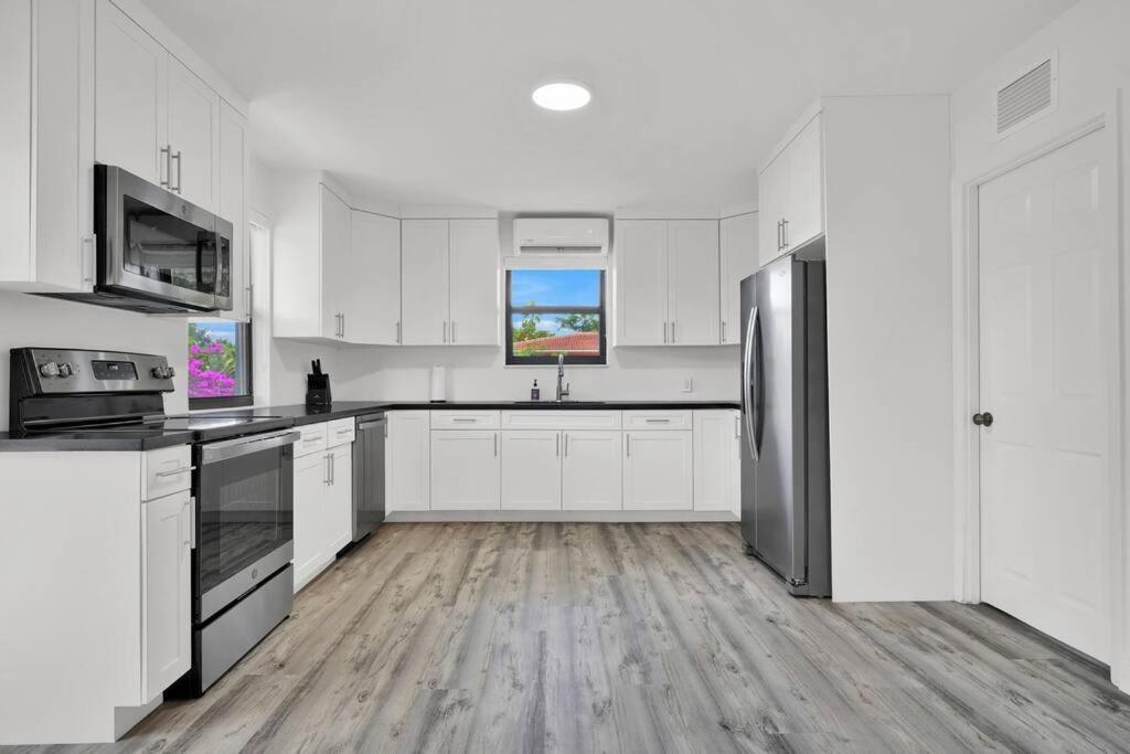Holiday home 3 Bed 2 Bath Near Miami