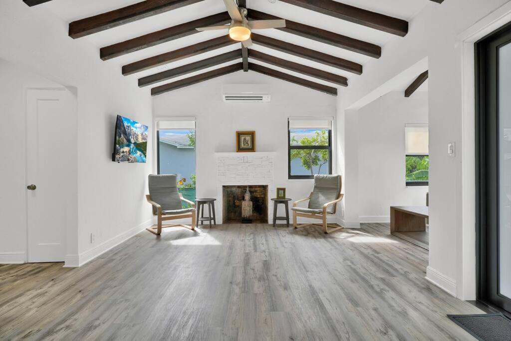 Holiday home 3 Bed 2 Bath Near Miami