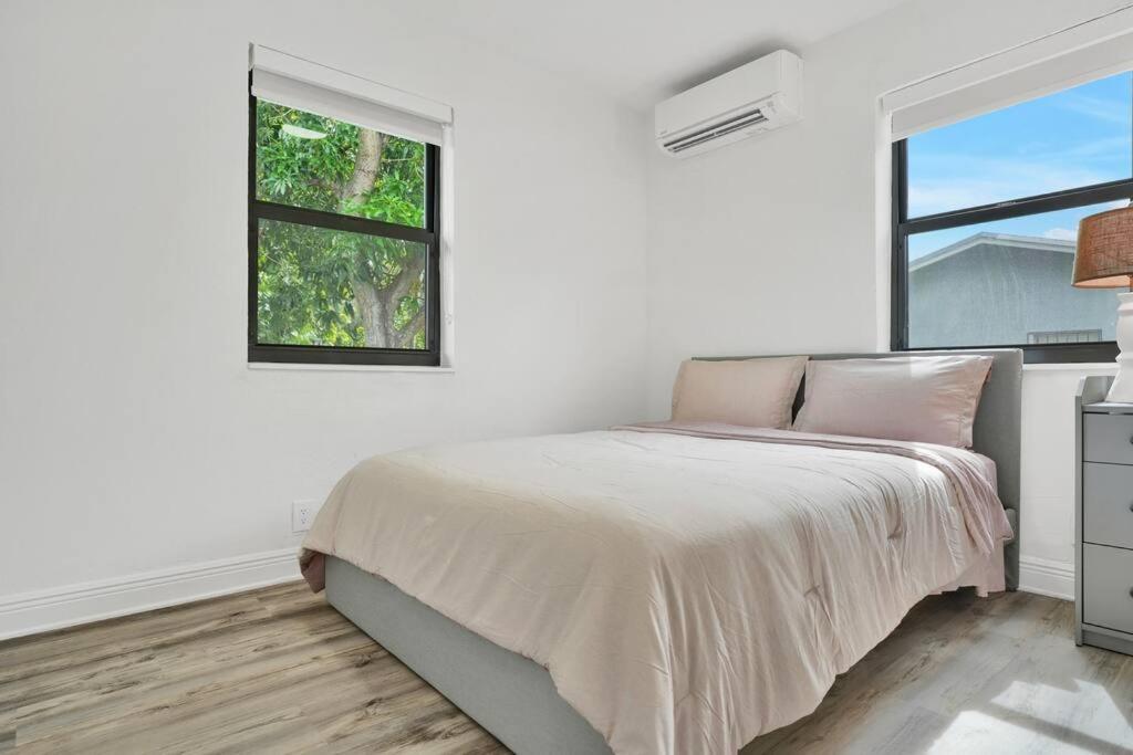 3 Bed 2 Bath Near Holiday home