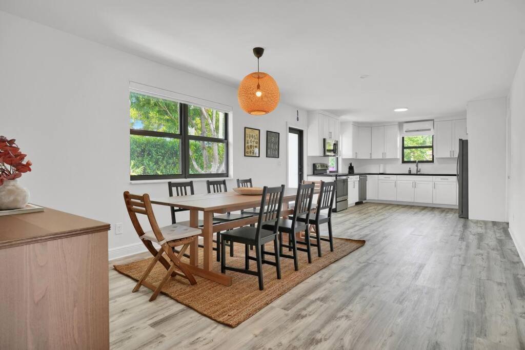 3 Bed 2 Bath Near Holiday home Miami