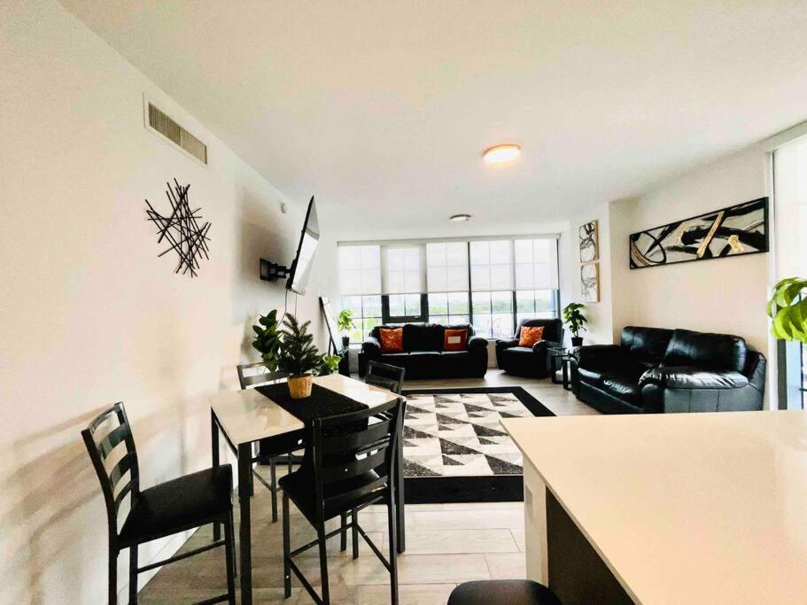 Apartment Art House King Bed Rooftop Pool Miami
