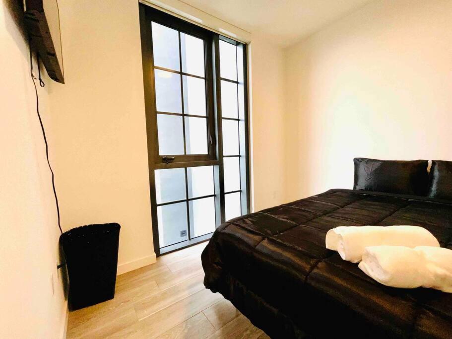 Apartment Art House King Bed Rooftop Pool Miami
