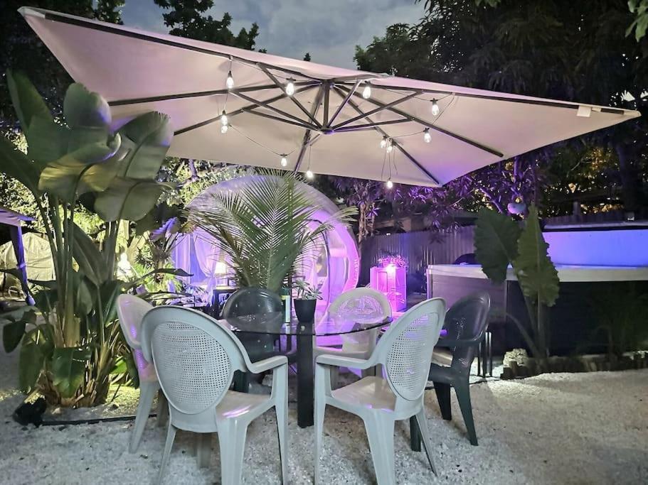 Holiday home Jacuzzi•glamping•gym•parking•bbq•soft Beds•secure