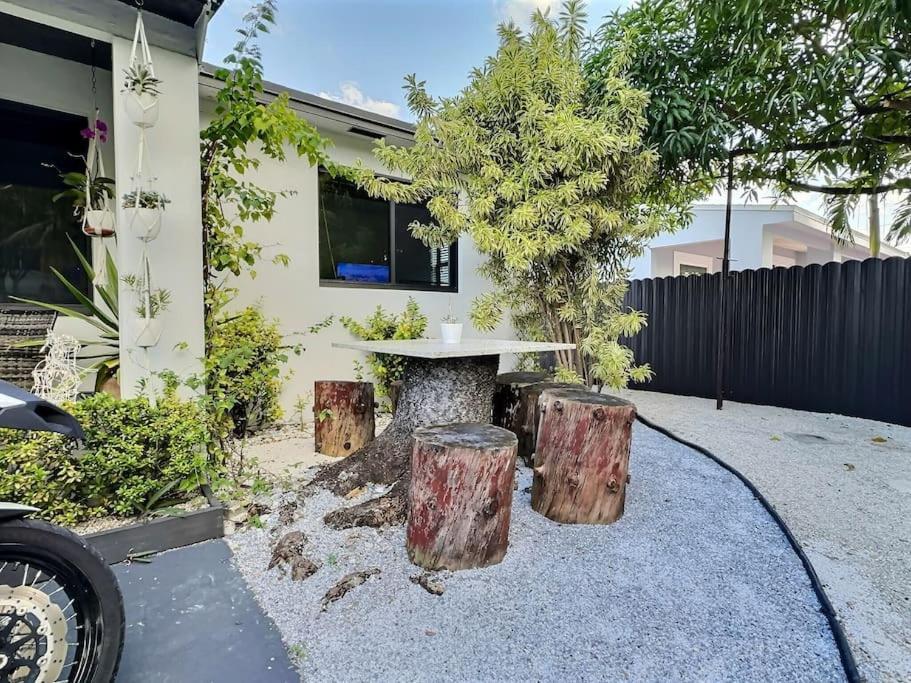 Holiday home Jacuzzi•glamping•gym•parking•bbq•soft Beds•secure Miami