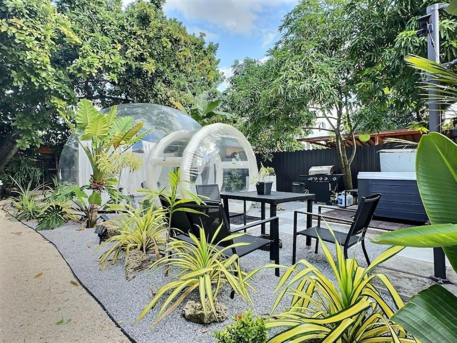 Jacuzzi•glamping•gym•parking•bbq•soft Beds•secure Holiday home *