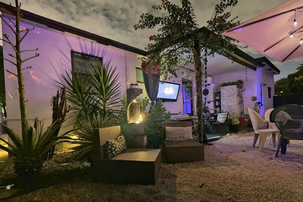 Jacuzzi•glamping•gym•parking•bbq•soft Beds•secure * Miami