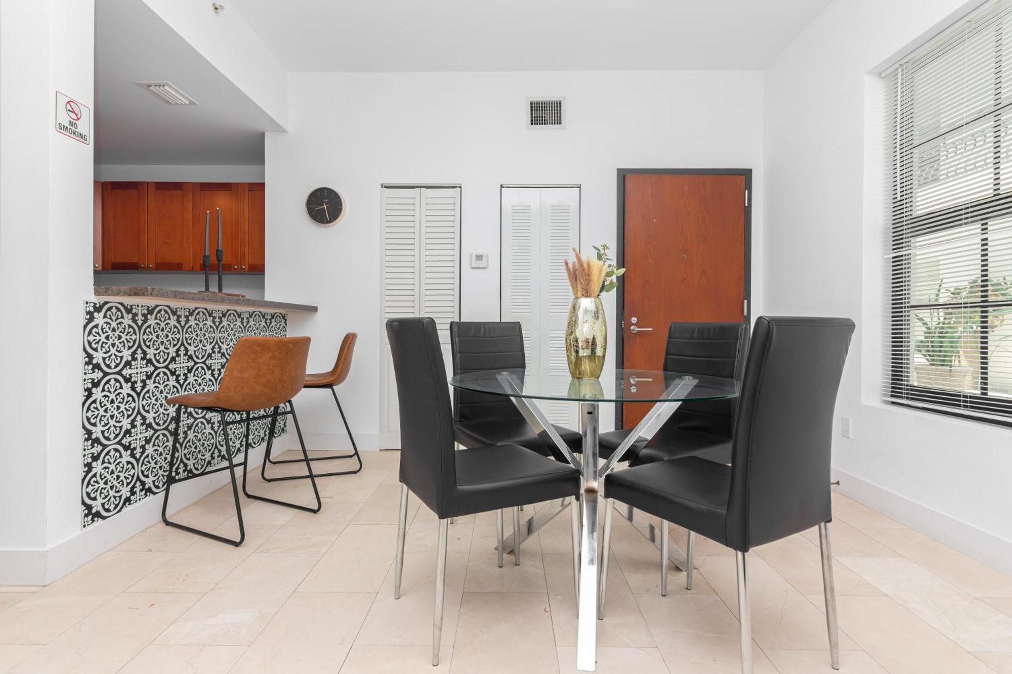 Downtown - 5 Minutes From Wynwood & Port - Near Apartment *