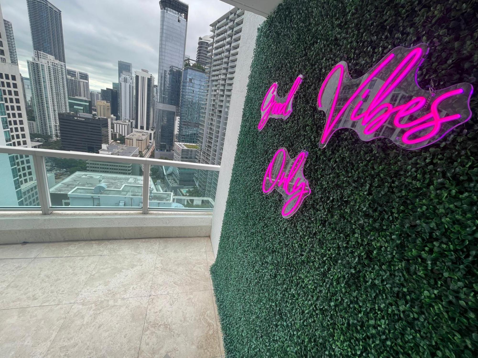 Luxury Mona Lisa Loft, Center Of Brickell *