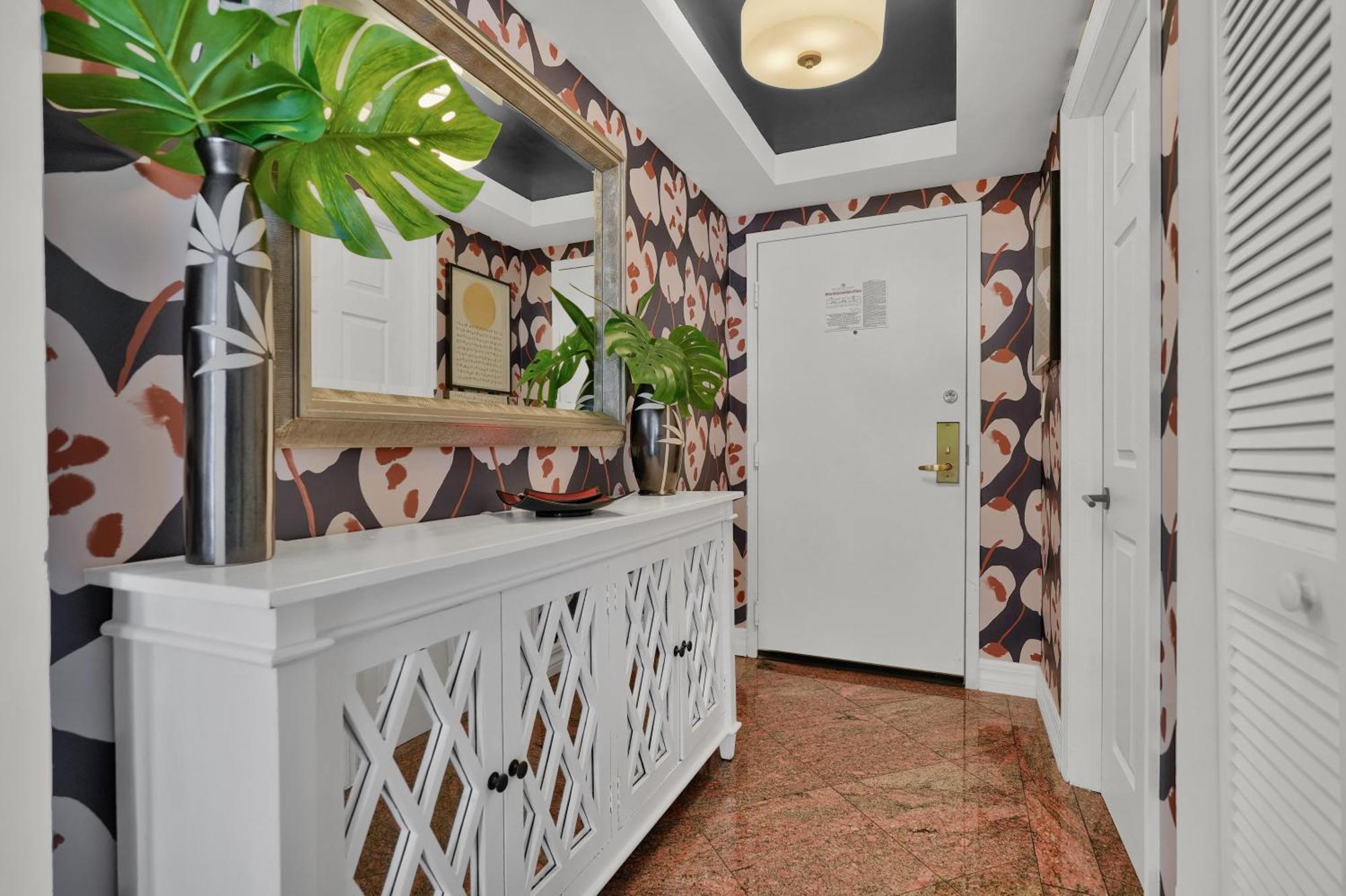 Treetop Retreat! Cozy 2 Bedroom In Heart Of Grove Appartement
