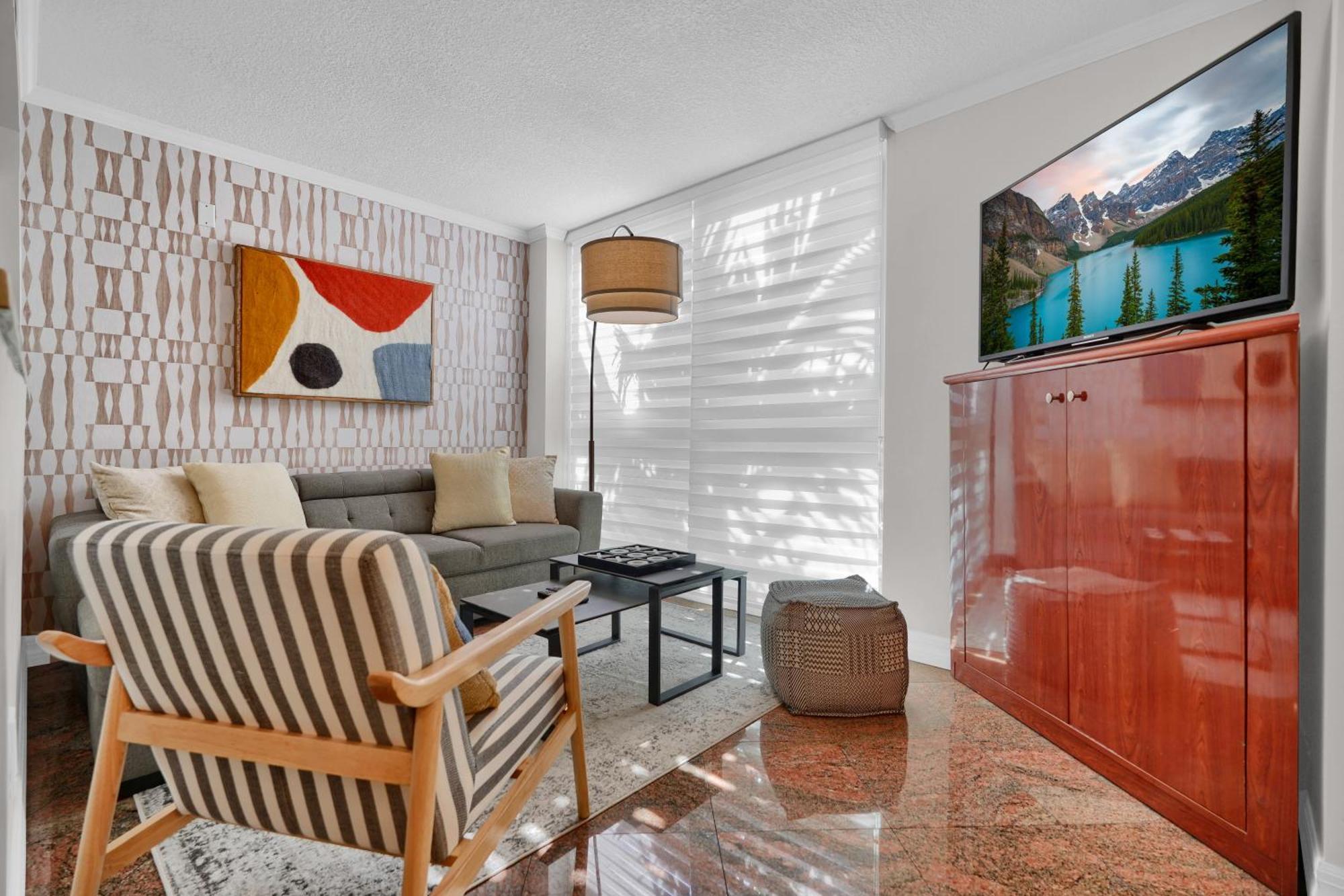 Treetop Retreat! Cozy 2 Bedroom In Heart Of Grove Appartement *