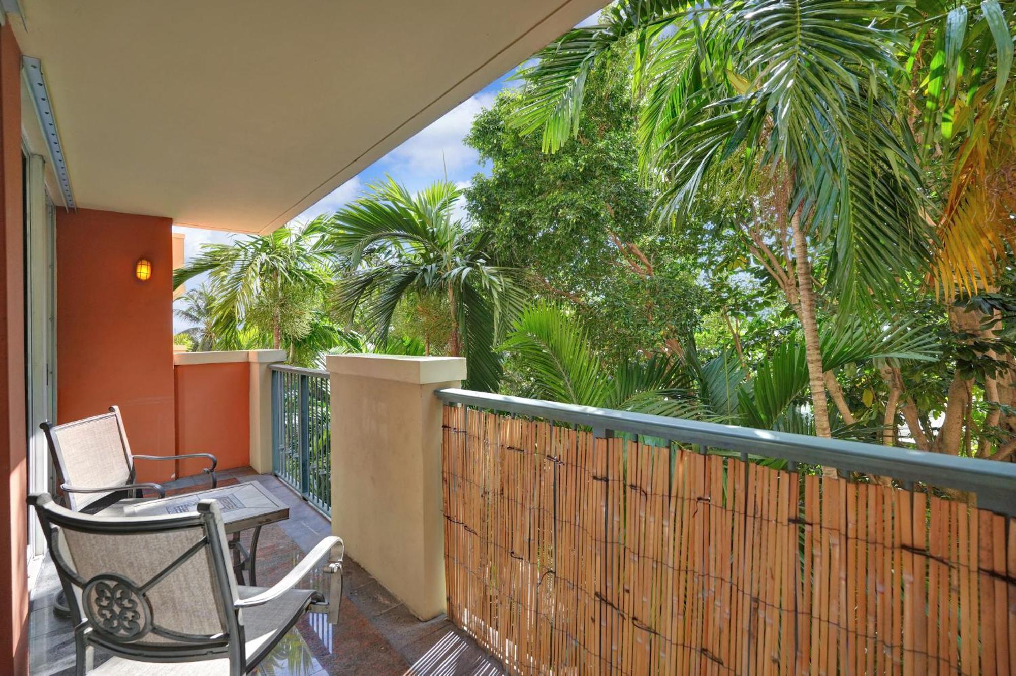 Appartement Treetop Retreat! Cozy 2 Bedroom In Heart Of Grove Miami