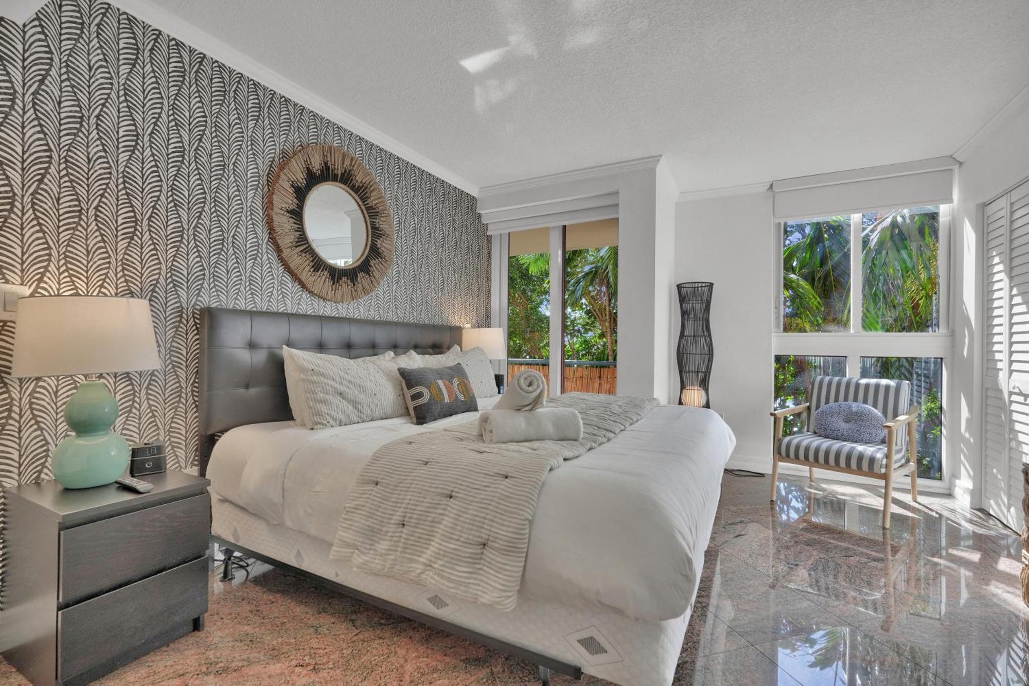 Appartement Treetop Retreat! Cozy 2 Bedroom In Heart Of Grove *