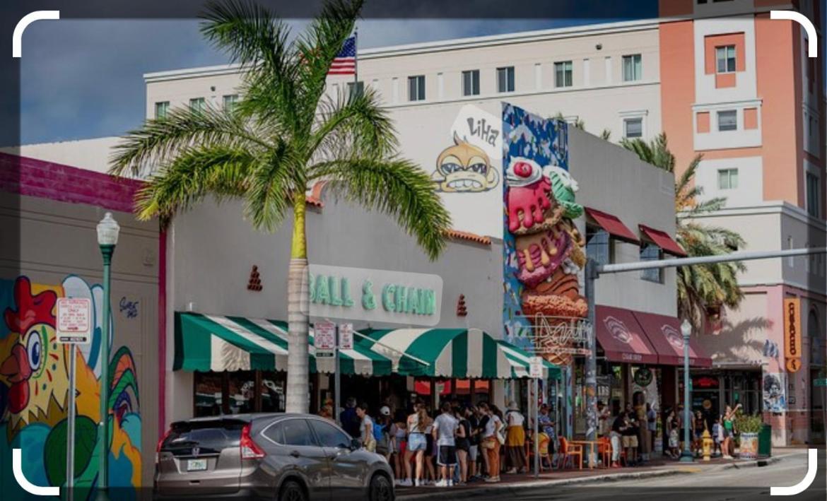 Blue Little Havana Gasthuis