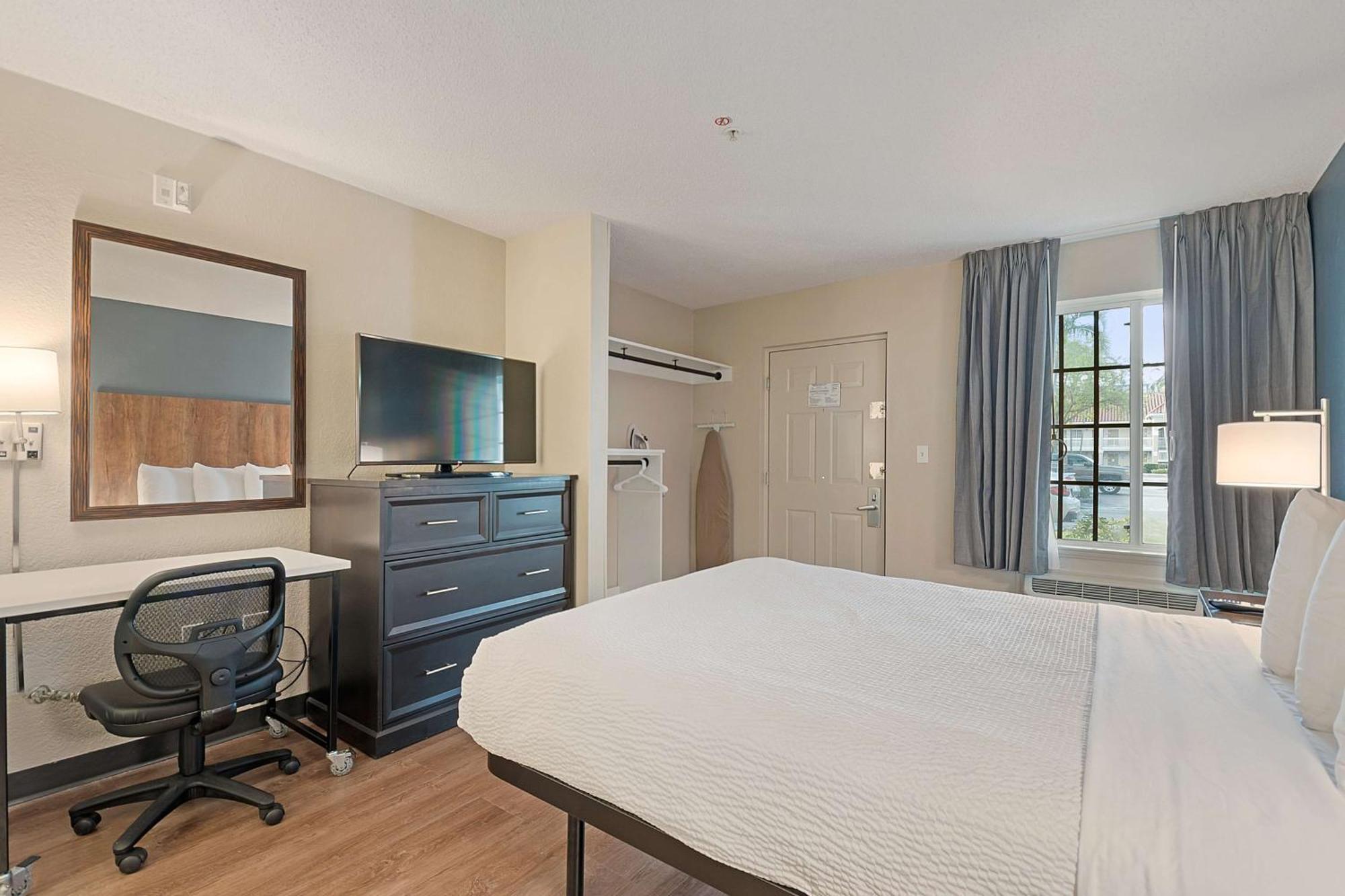 Hotel Extended America - - Airport - Blue Lagoon 2*