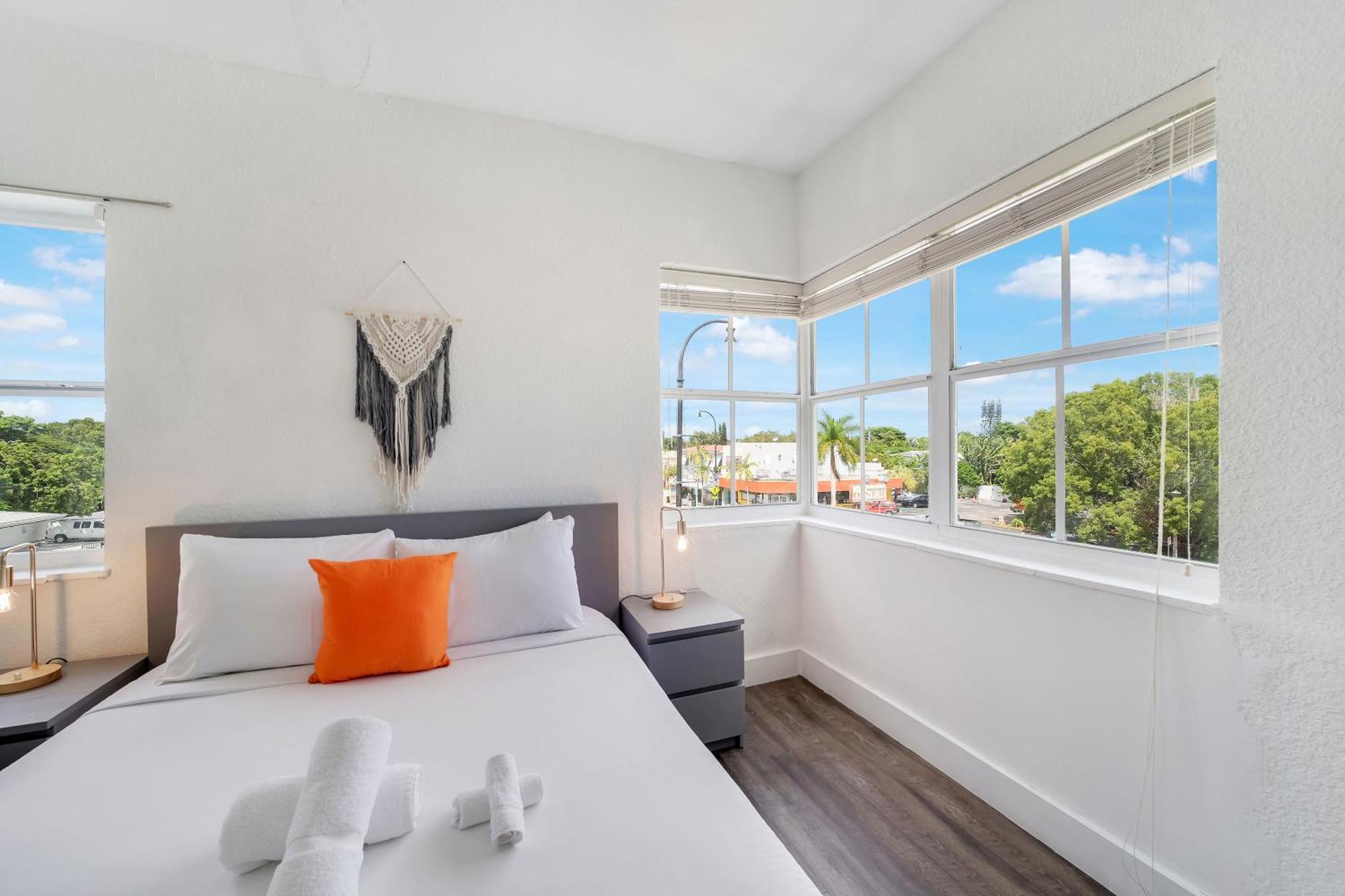 Treehouse 3* Miami