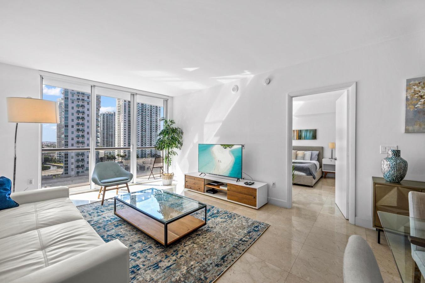 *w Icon Brickell- Luxury 2br Highrise Corner Condo** Aparthotel *