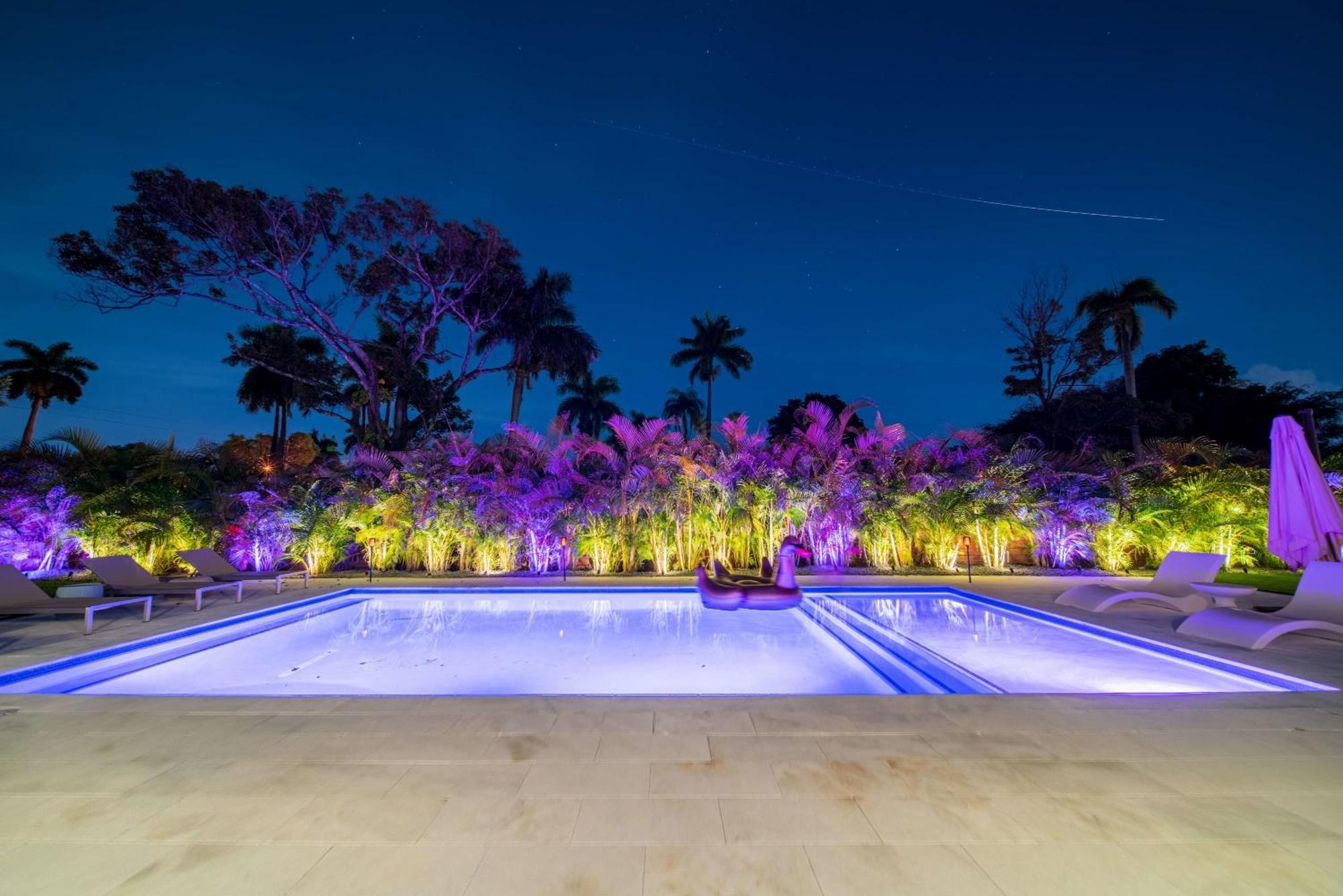 Luxury Amara W/heated Pool/sauna/gym/bbq Villa Miami
