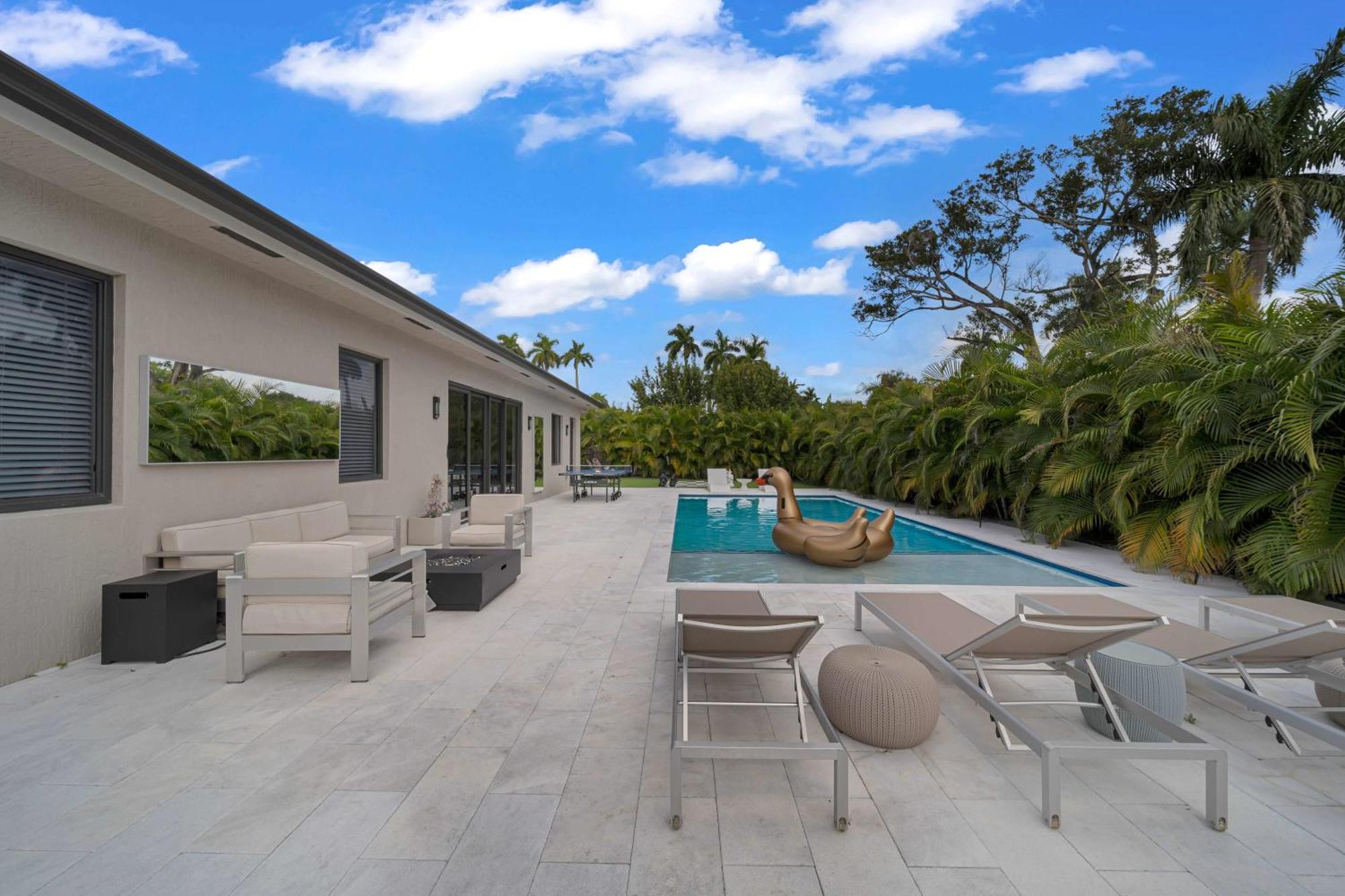 Luxury Amara W/heated Pool/sauna/gym/bbq Villa *
