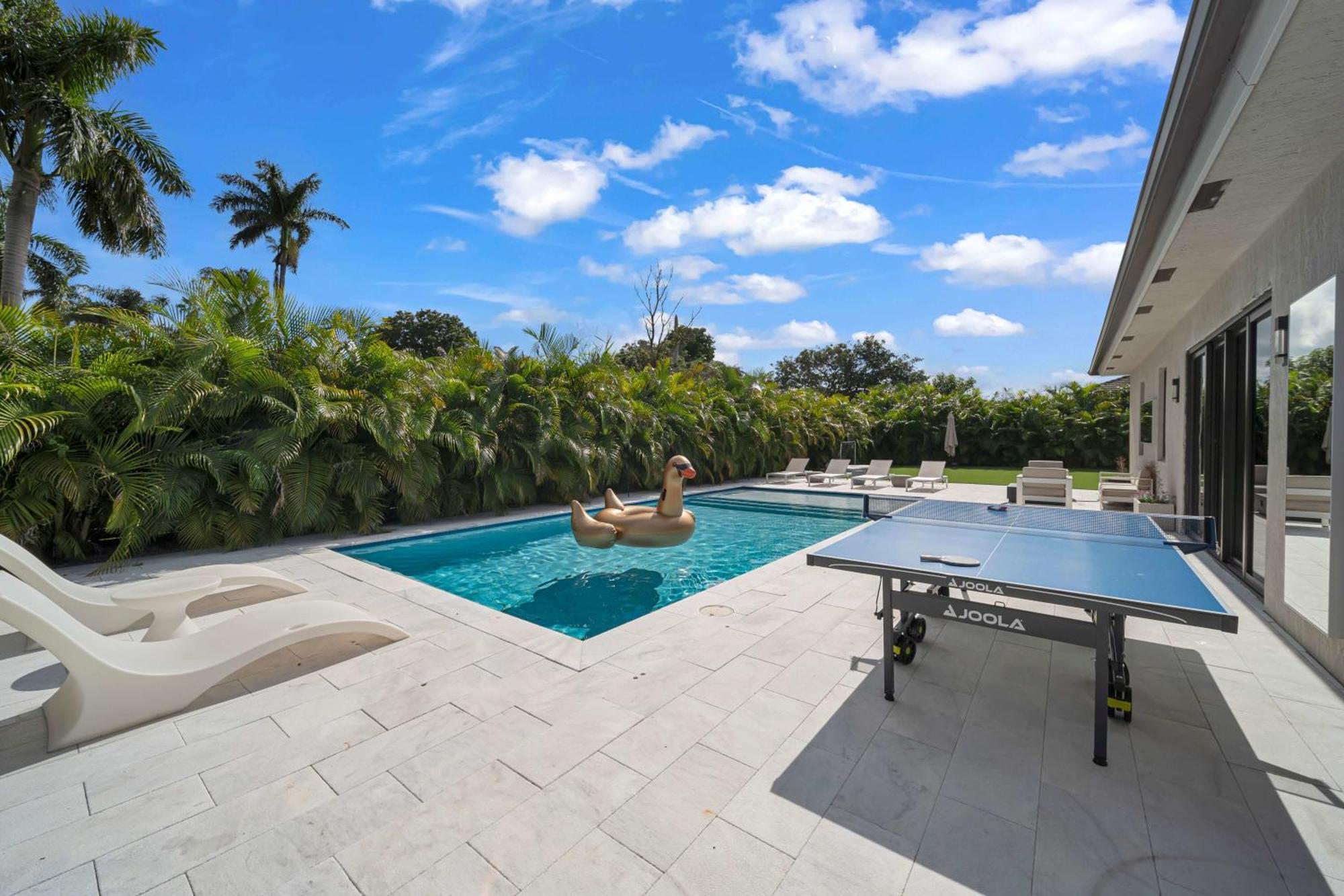 Luxury Amara W/heated Pool/sauna/gym/bbq Villa