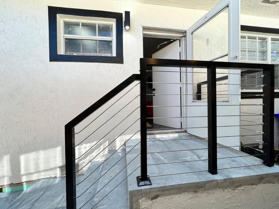 Stylish 3/2 Centrally Located! Miami