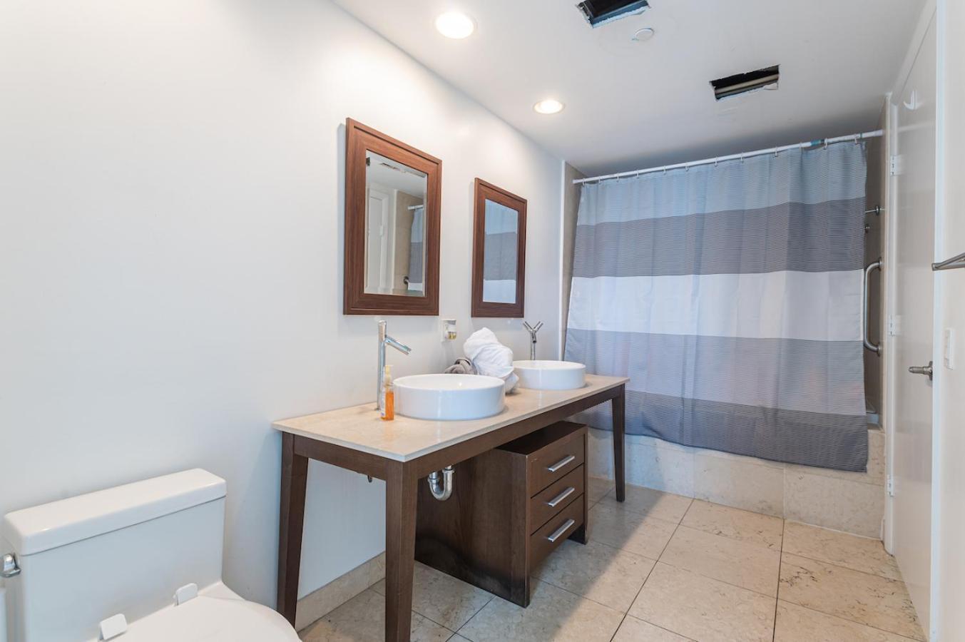 ** W Icon Brickell-luxury Unit- Free Spa**