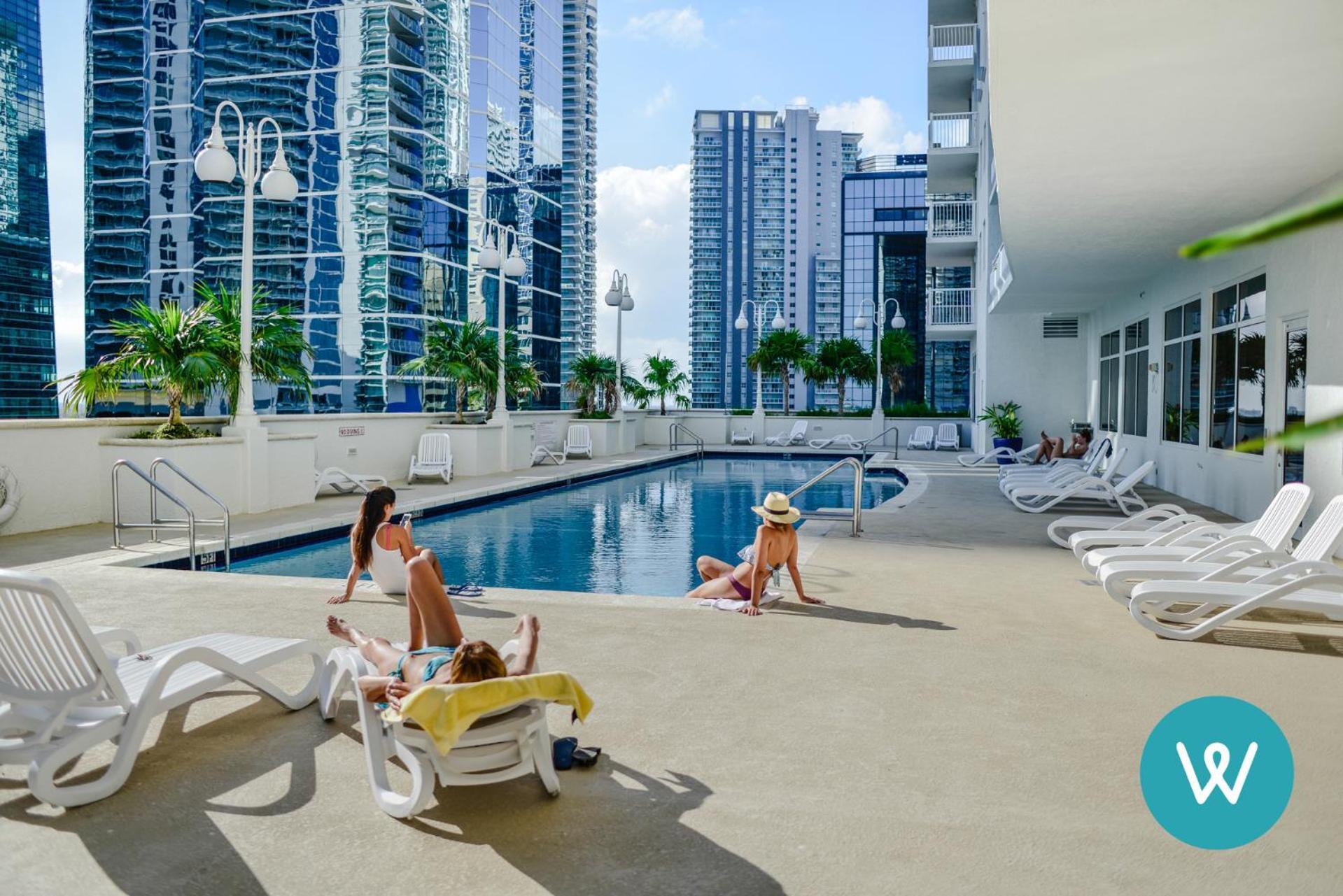 Appartement Stunning At Brickell With Pool & Gym