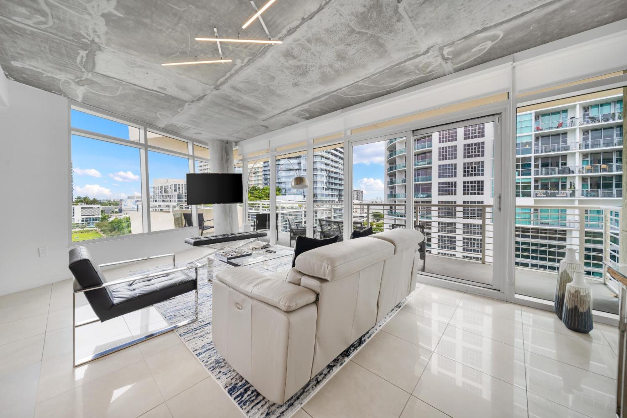 Apartment Spacious 3-bedroom Midtown Miami