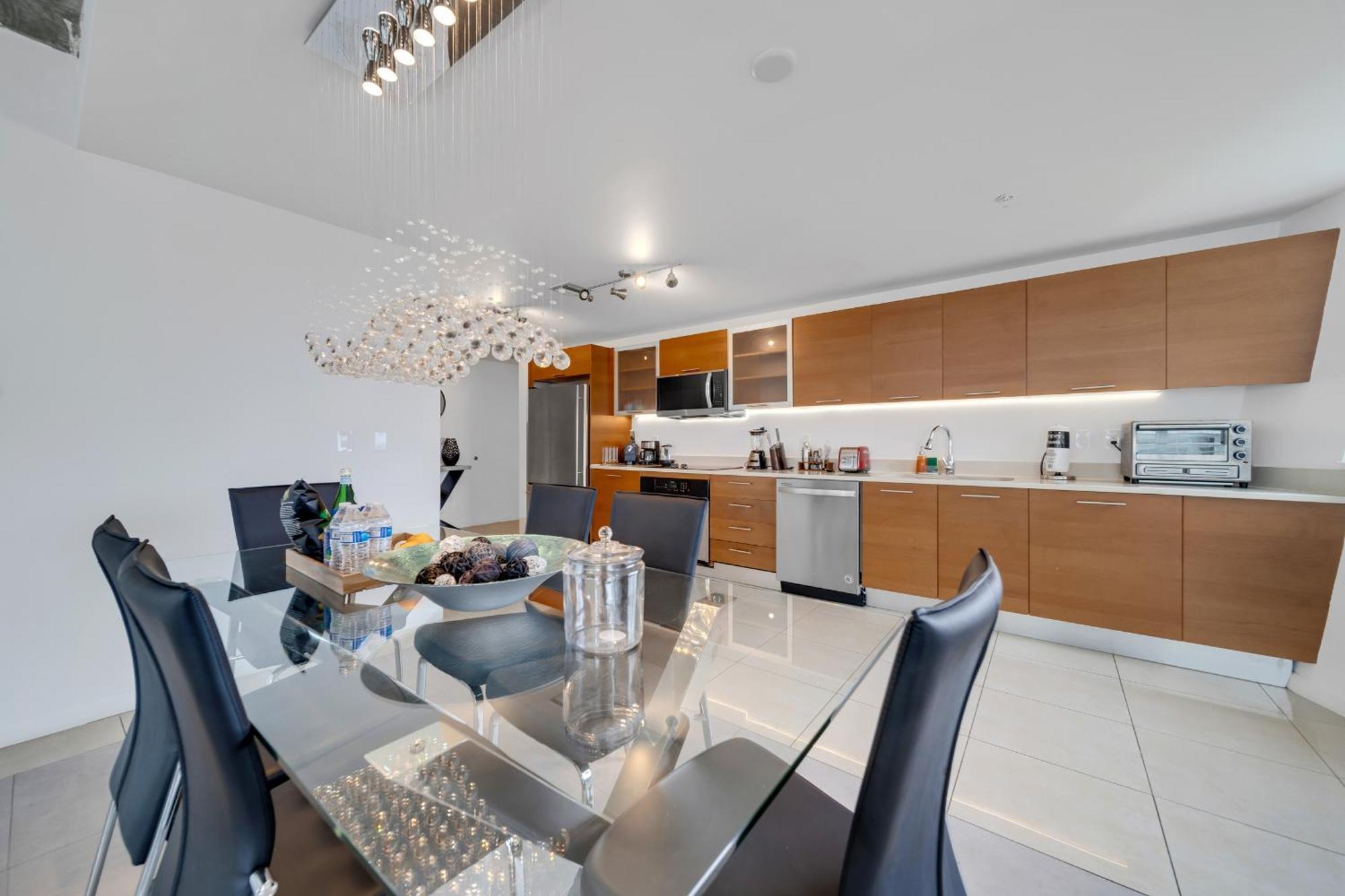 Spacious 3-bedroom Midtown