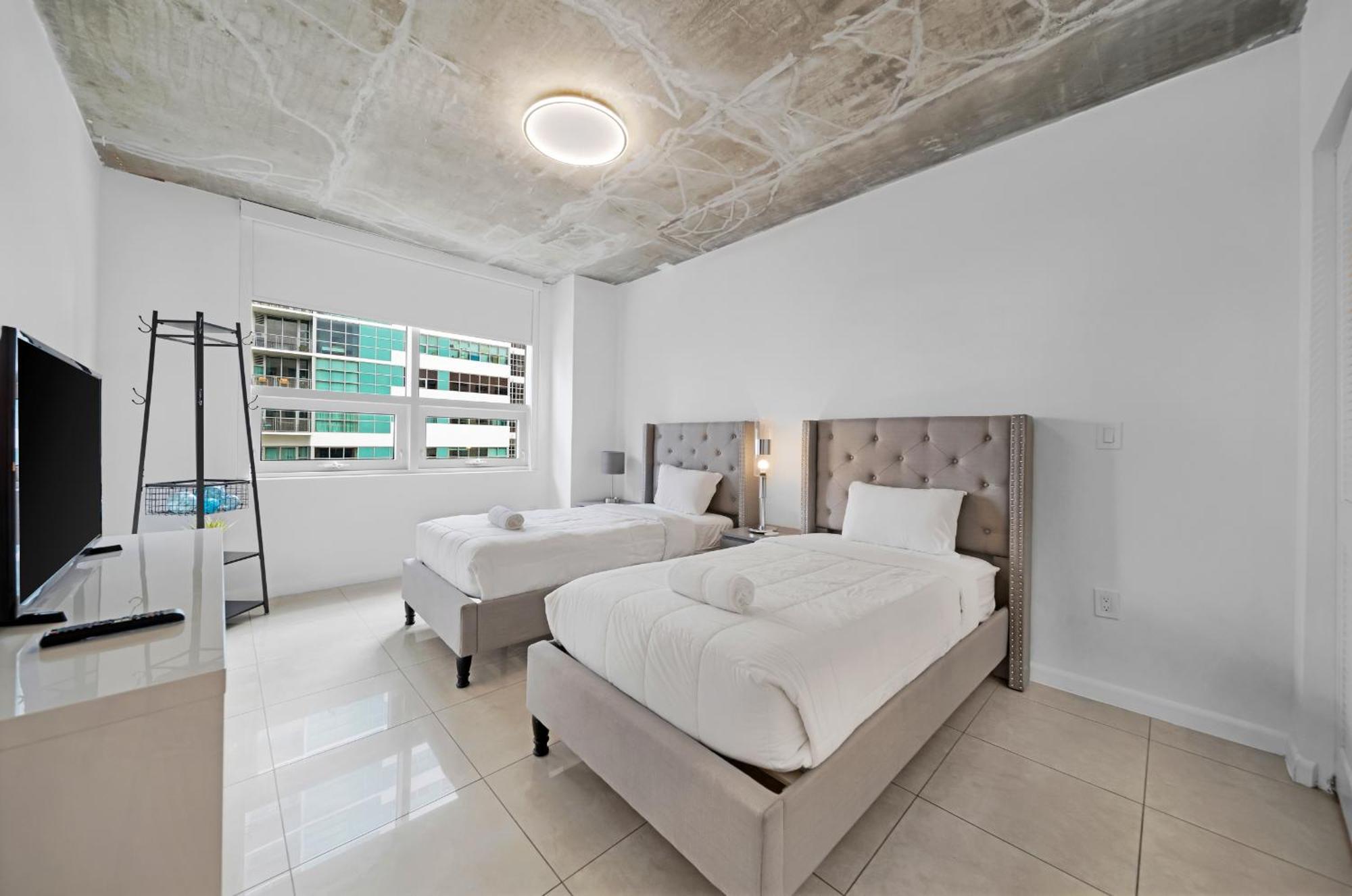 Spacious 3-bedroom Midtown Apartment Miami