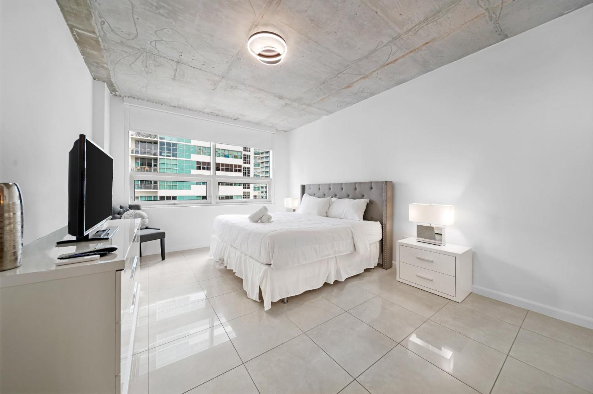 Spacious 3-bedroom Midtown Miami