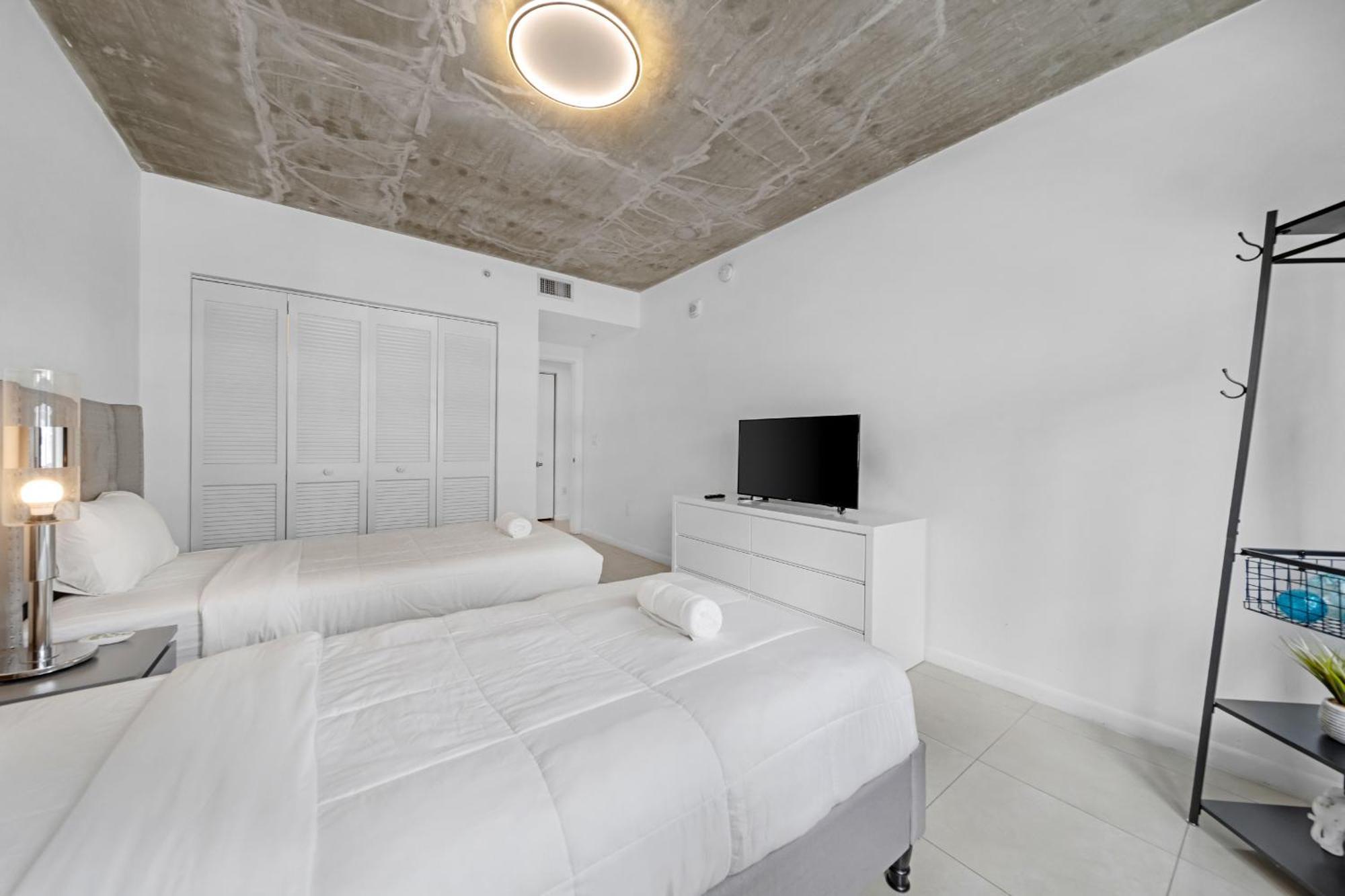 Spacious 3-bedroom Midtown *