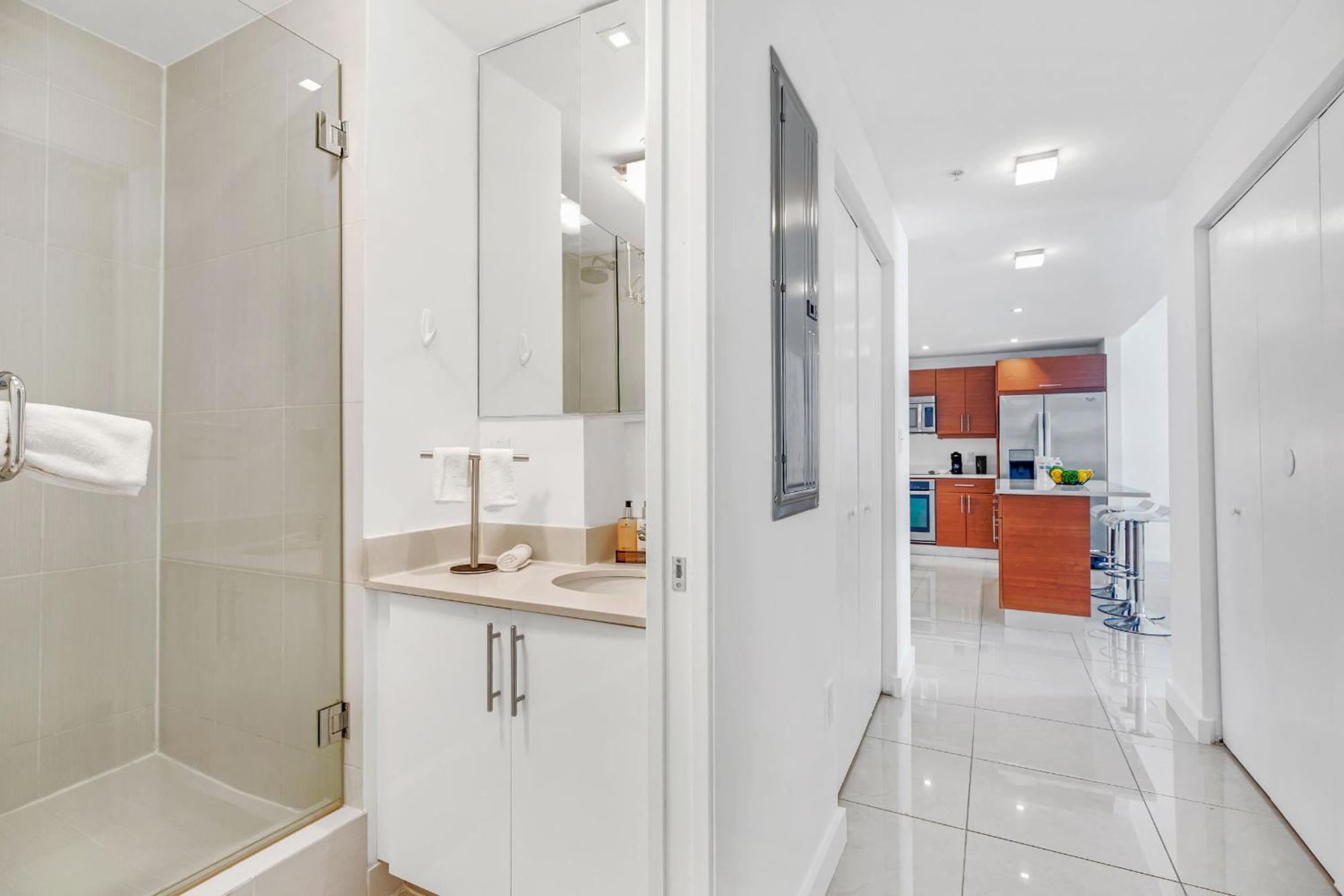 Modern 2-bd In The Heart Of Midtown * Miami