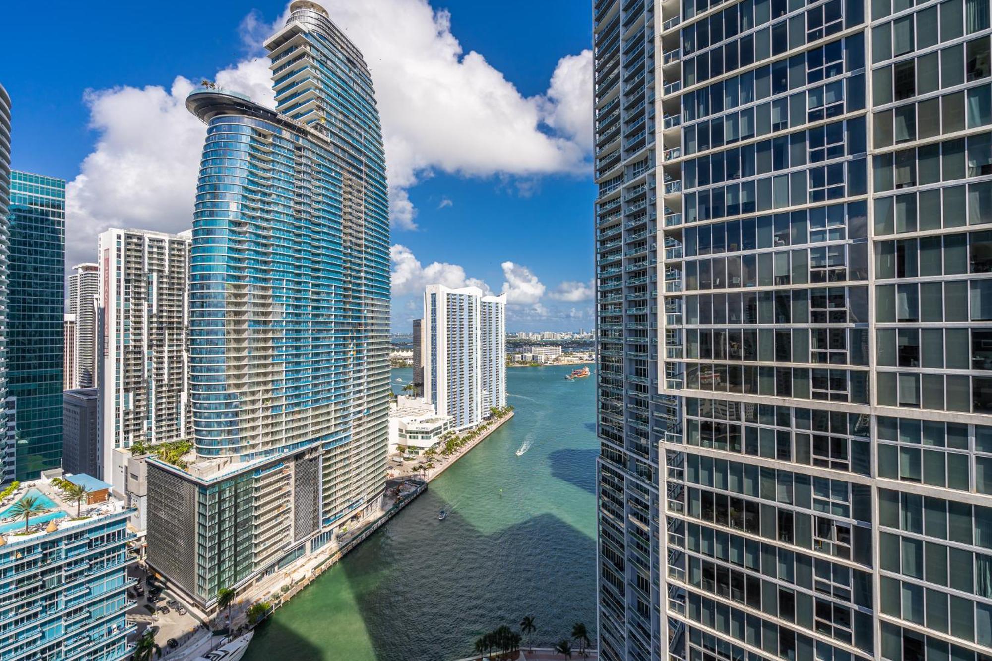 Appartement Luxurious At Icon With Views Miami
