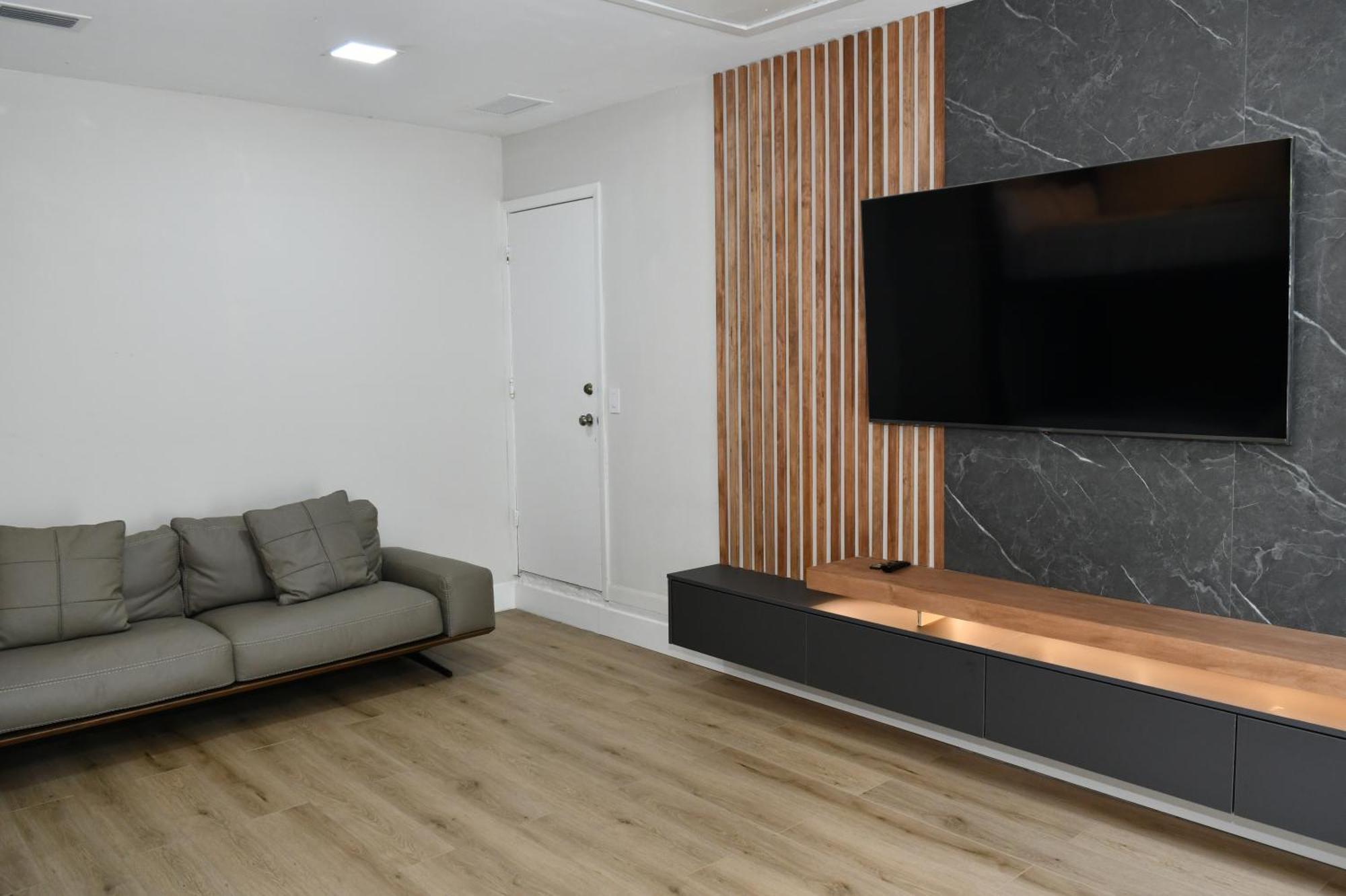 Luxurious With Bbq, Hot Tub, Heated Pool & Wifi - L36 * Miami