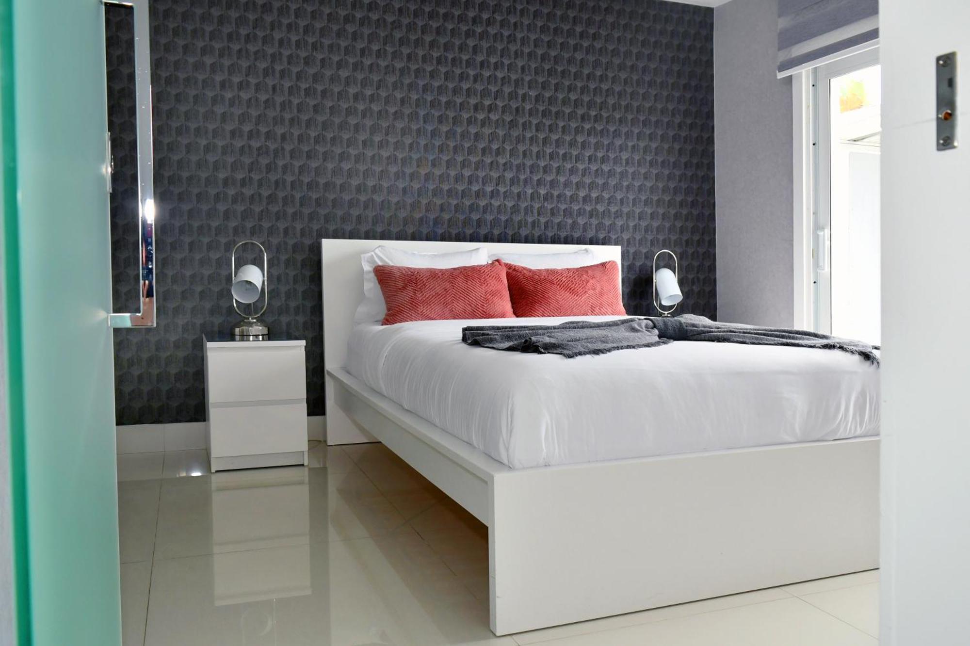 Luxurious With Bbq, Hot Tub, Heated Pool & Wifi - L36 *