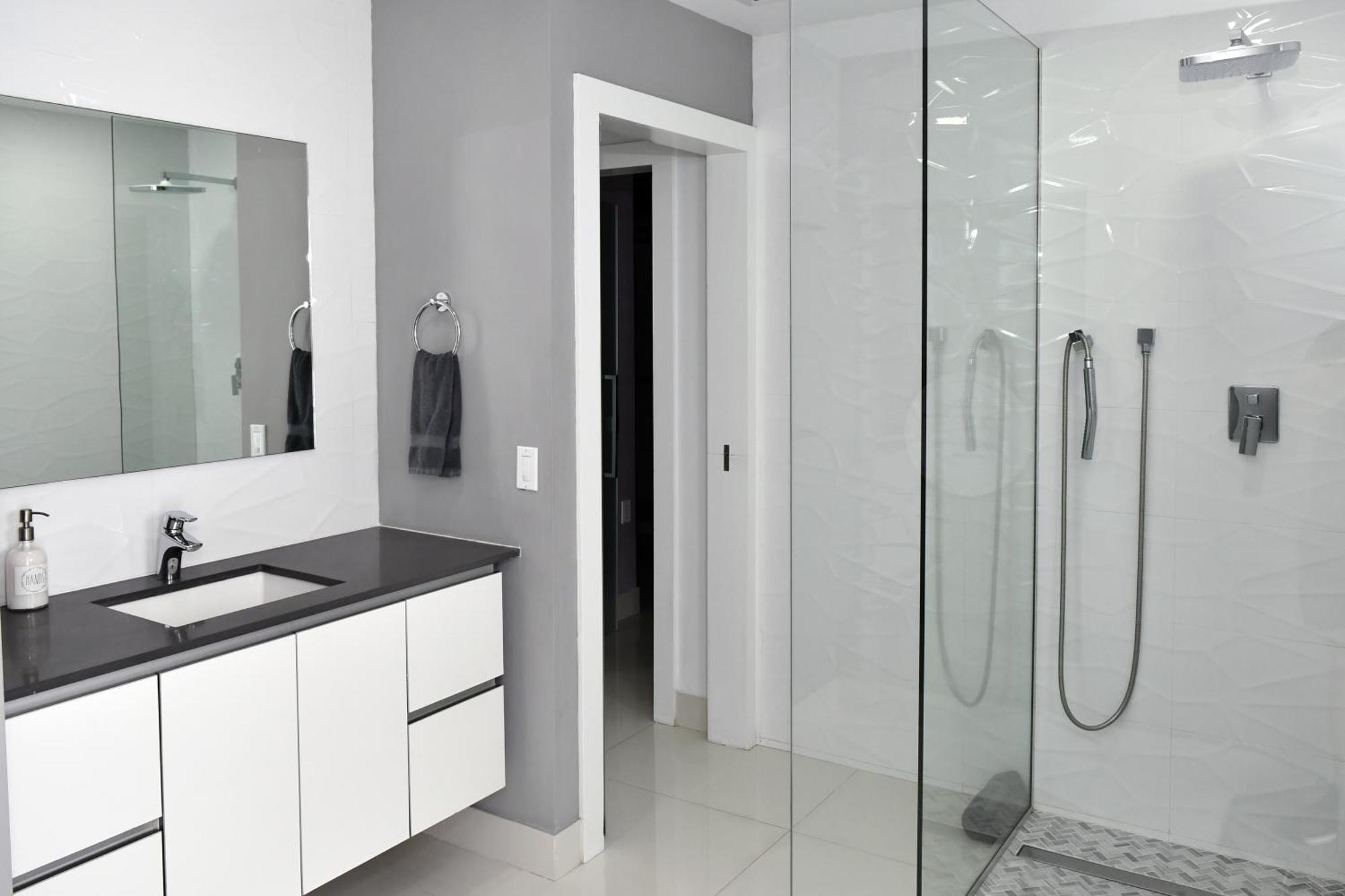 Luxurious With Bbq, Hot Tub, Heated Pool & Wifi - L36 Miami