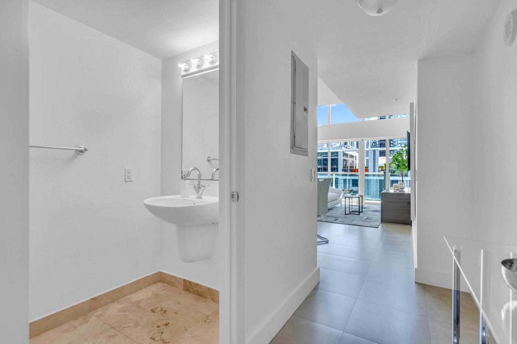 Stunning 1 Bedroom Loft In The Heart Of Brickell * Miami