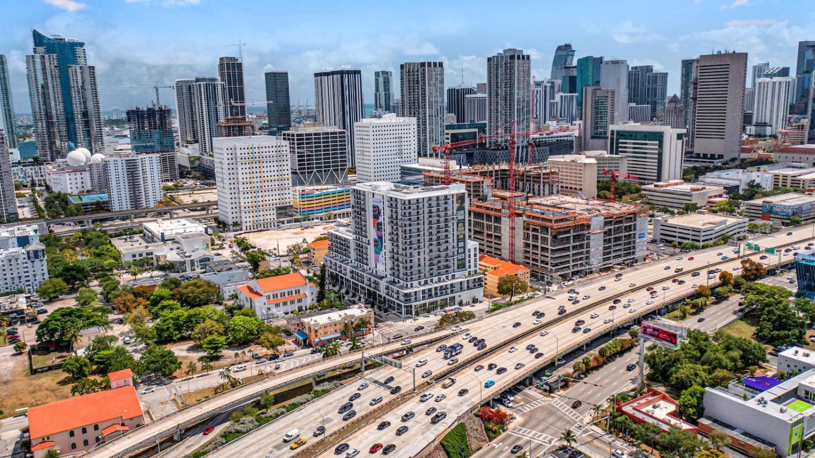 Amazing 2 Bd Downtown Mins From Brickell With Free Parking Appartement Miami