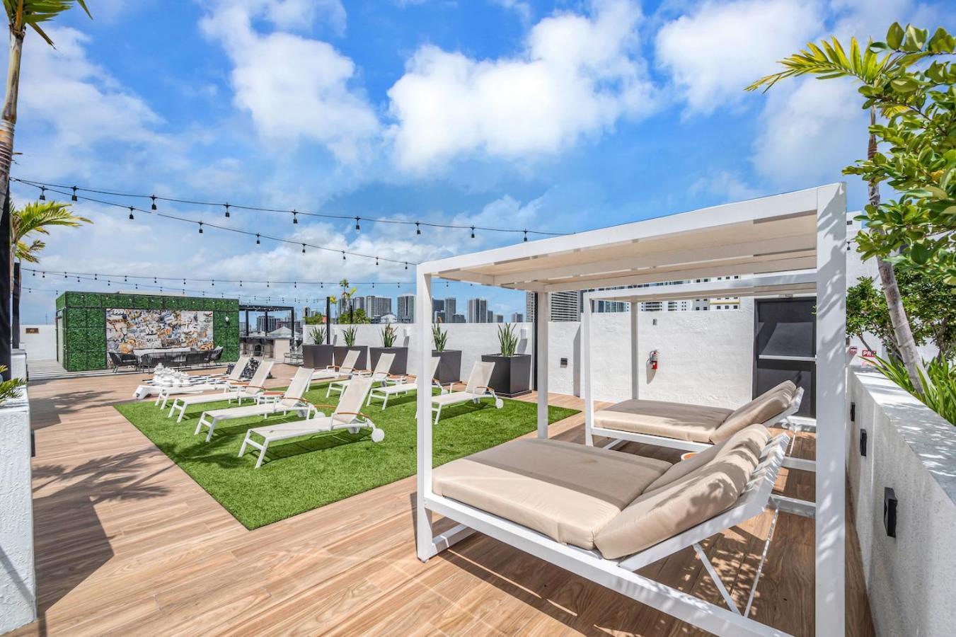 Appartement Centrally Located 2 Bed In The Heart Of Downtown With Free Parkin