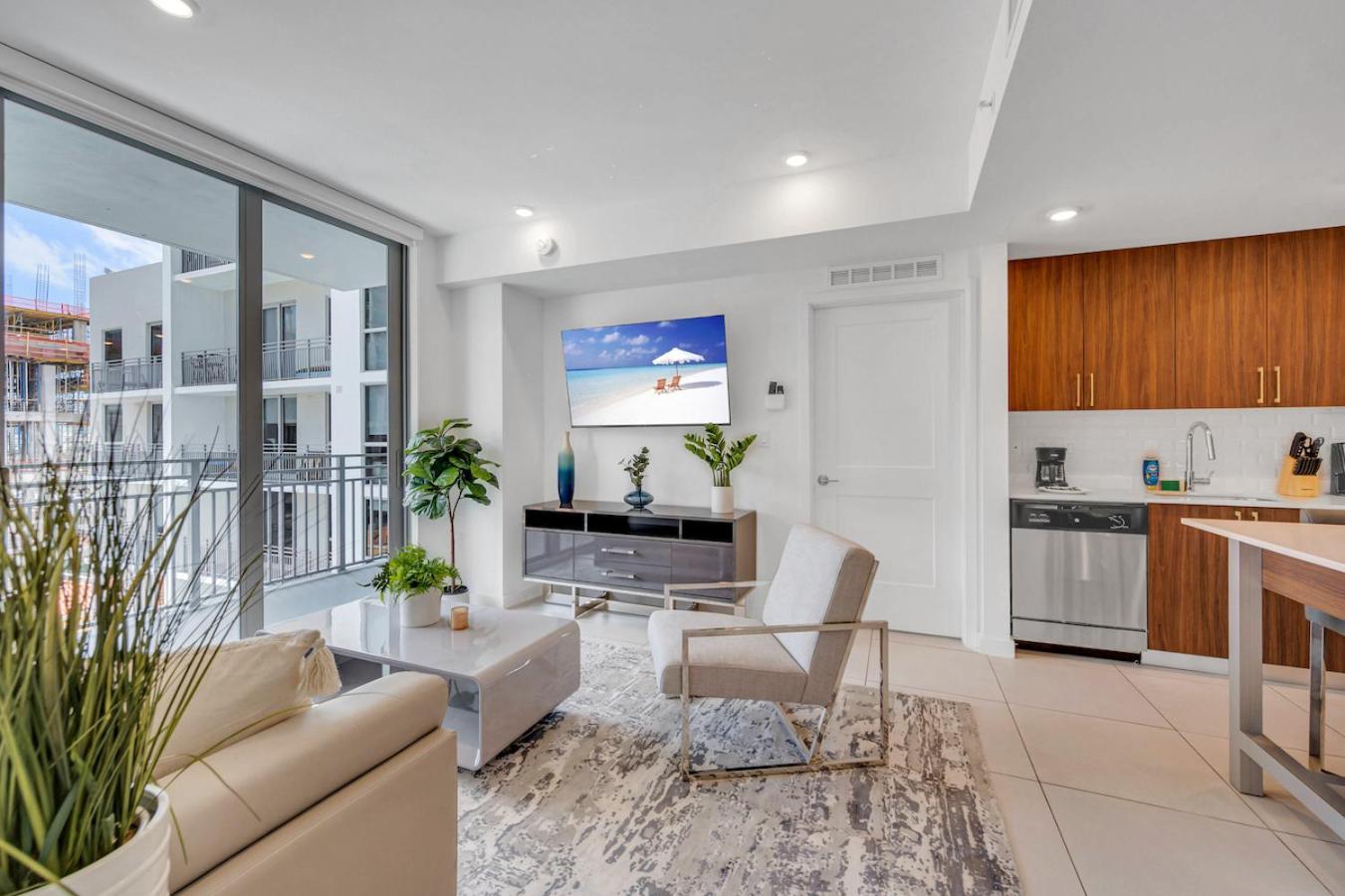 Centrally Located 2 Bed In The Heart Of Downtown With Free Parkin Appartement